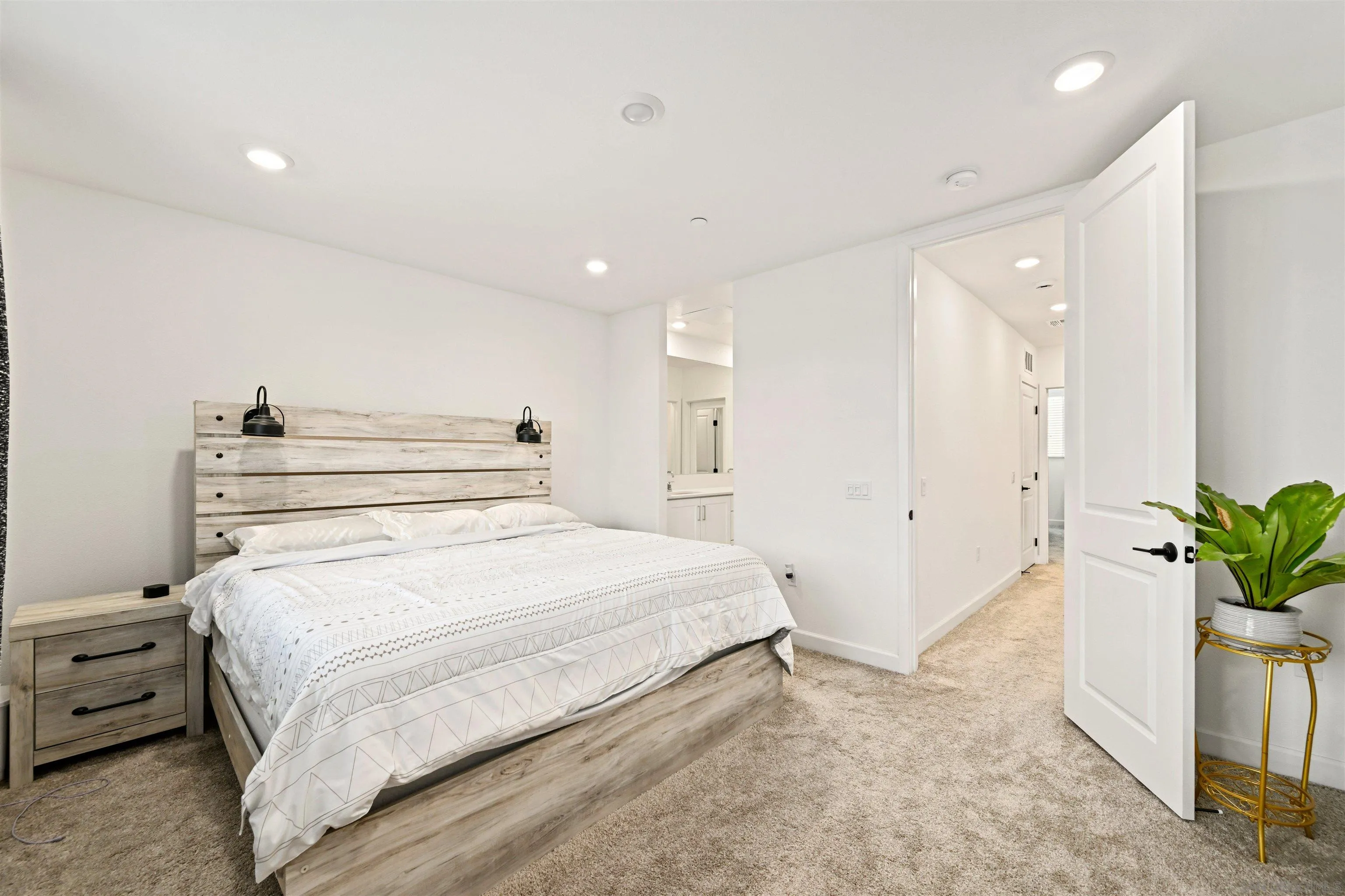 Photo #5: 260010531 Listing: Photo #5