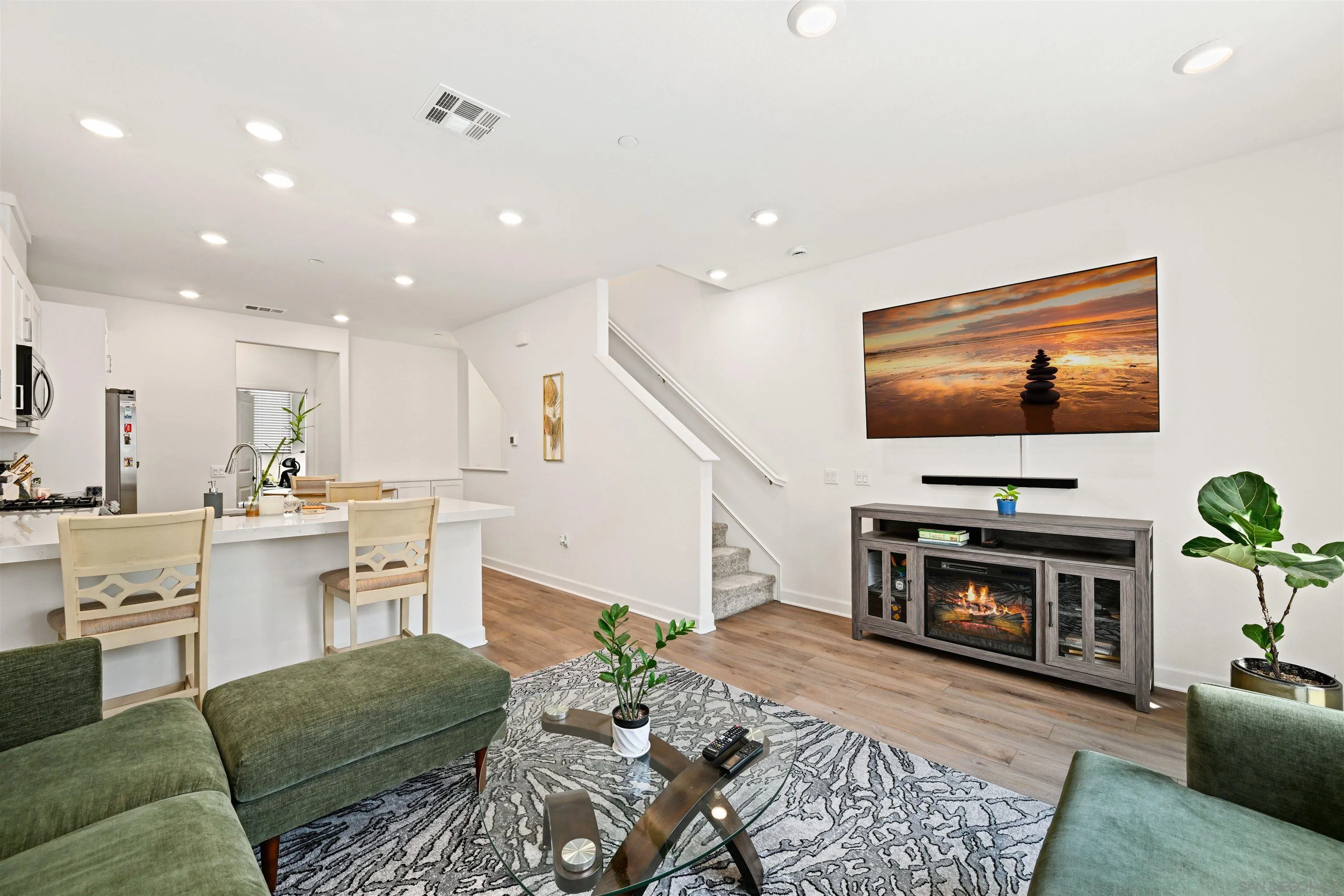 Photo #6: 260010531 Listing: Photo #6