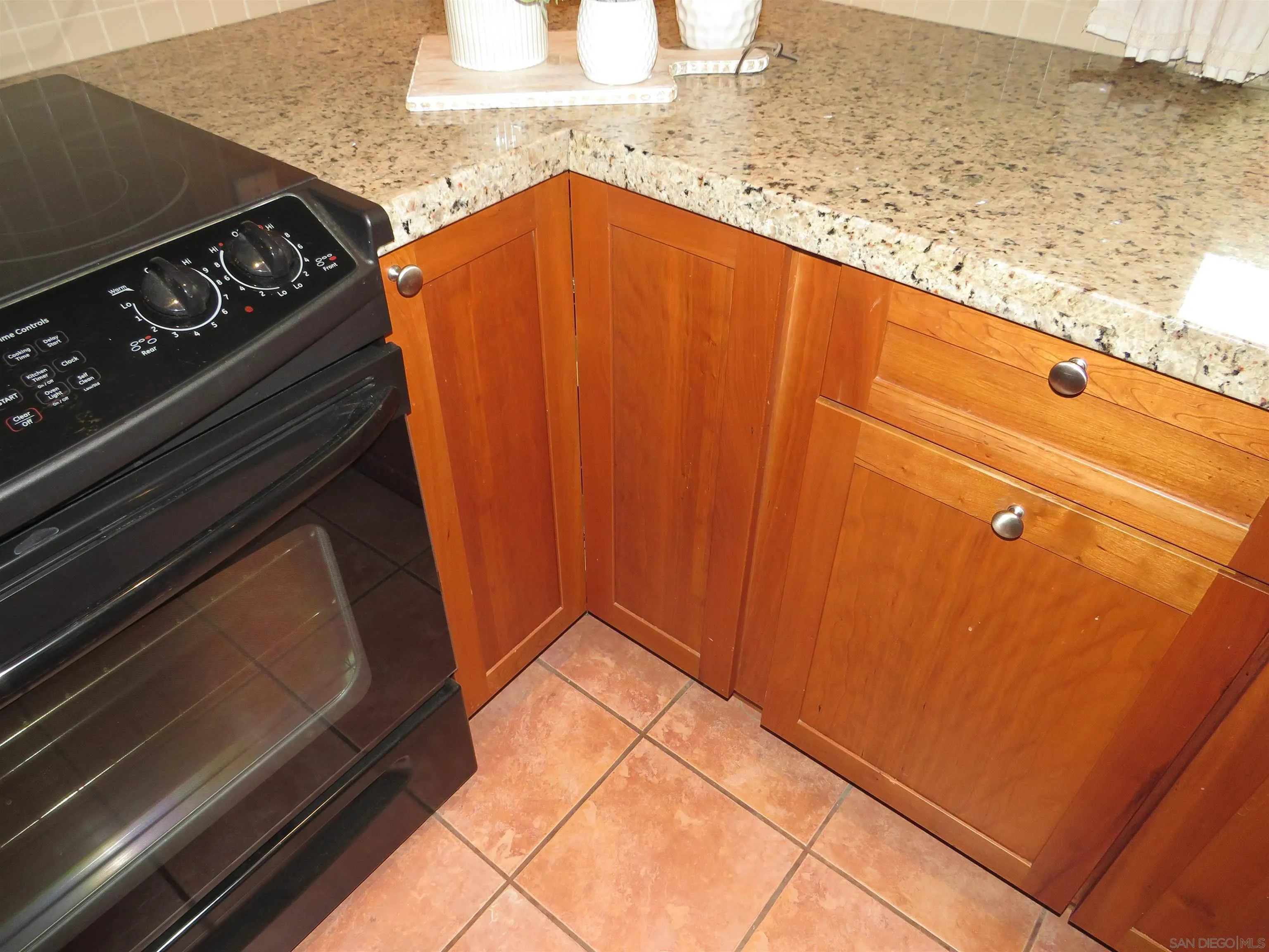 Photo #6: 260010533 Listing: Photo #6