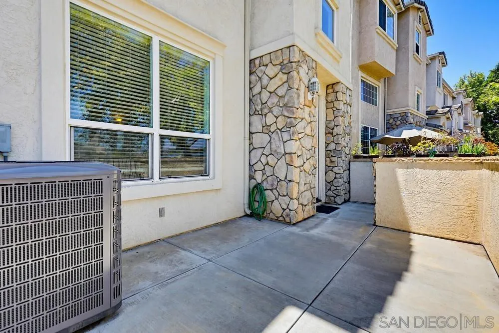 Photo #5: 260010534 Listing: Photo #5