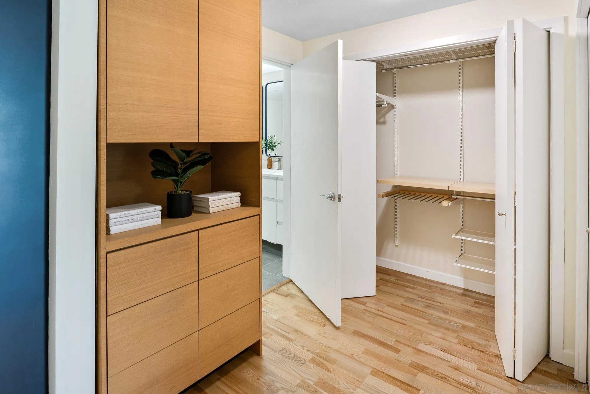 Photo #33: 260010535 Listing: Photo #33