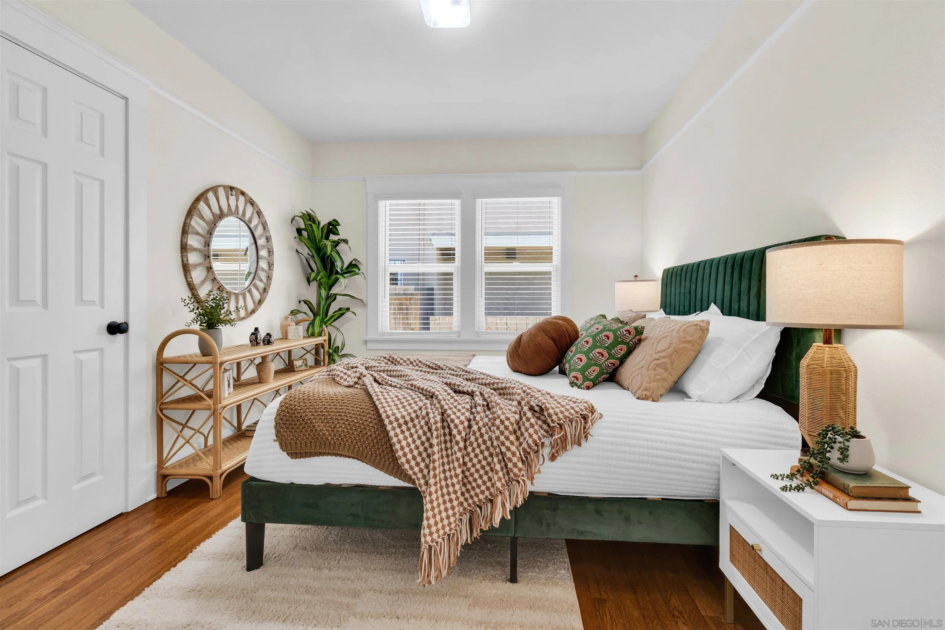 https://cdn.realtyfeed.com/cdn/127/260010537/bde75c3ba121056b8ffcd97e81f7e518.webp
