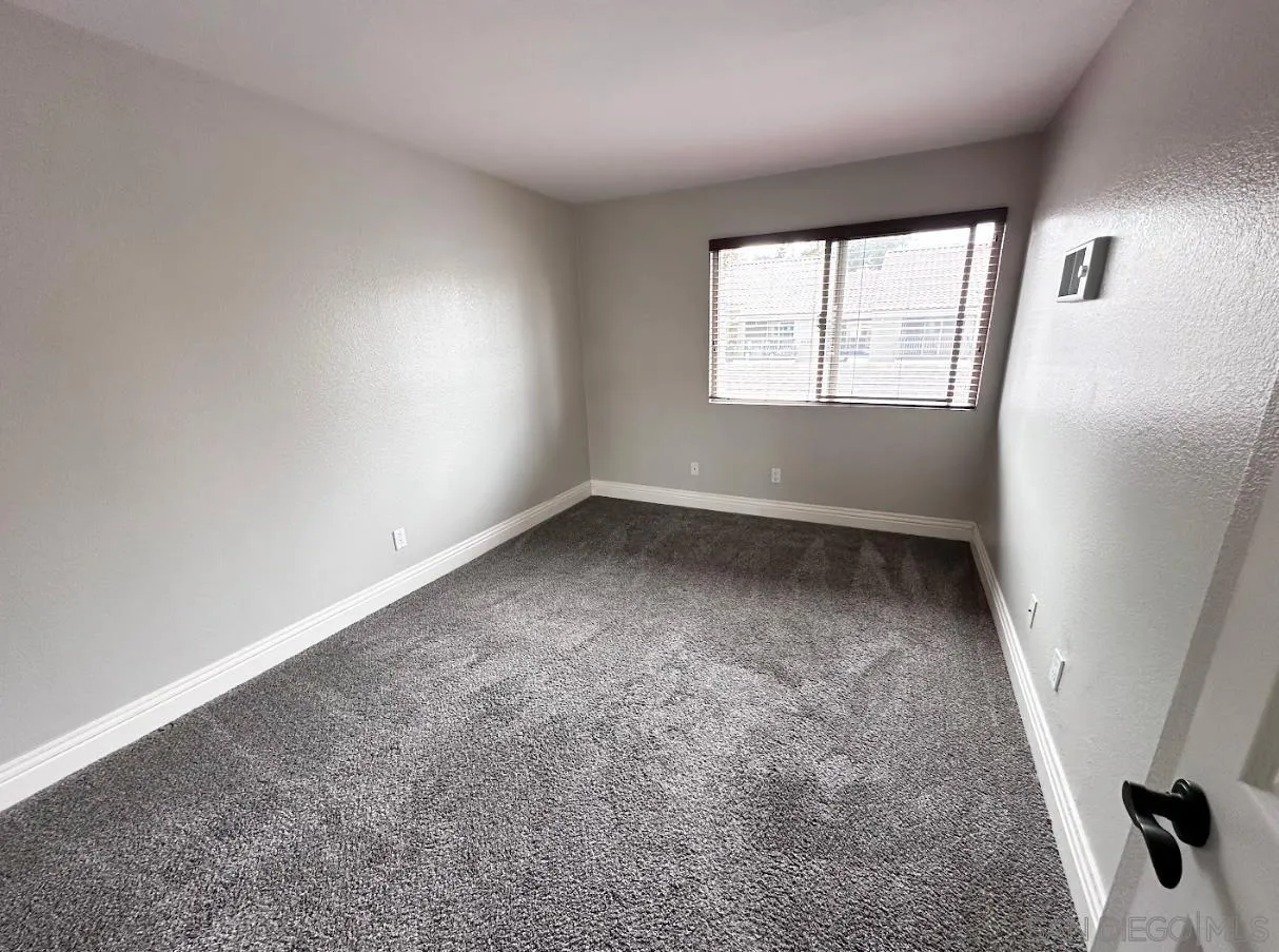 https://cdn.realtyfeed.com/cdn/127/260010539/aae85d03e537e9e7a72d9333959e370b.webp