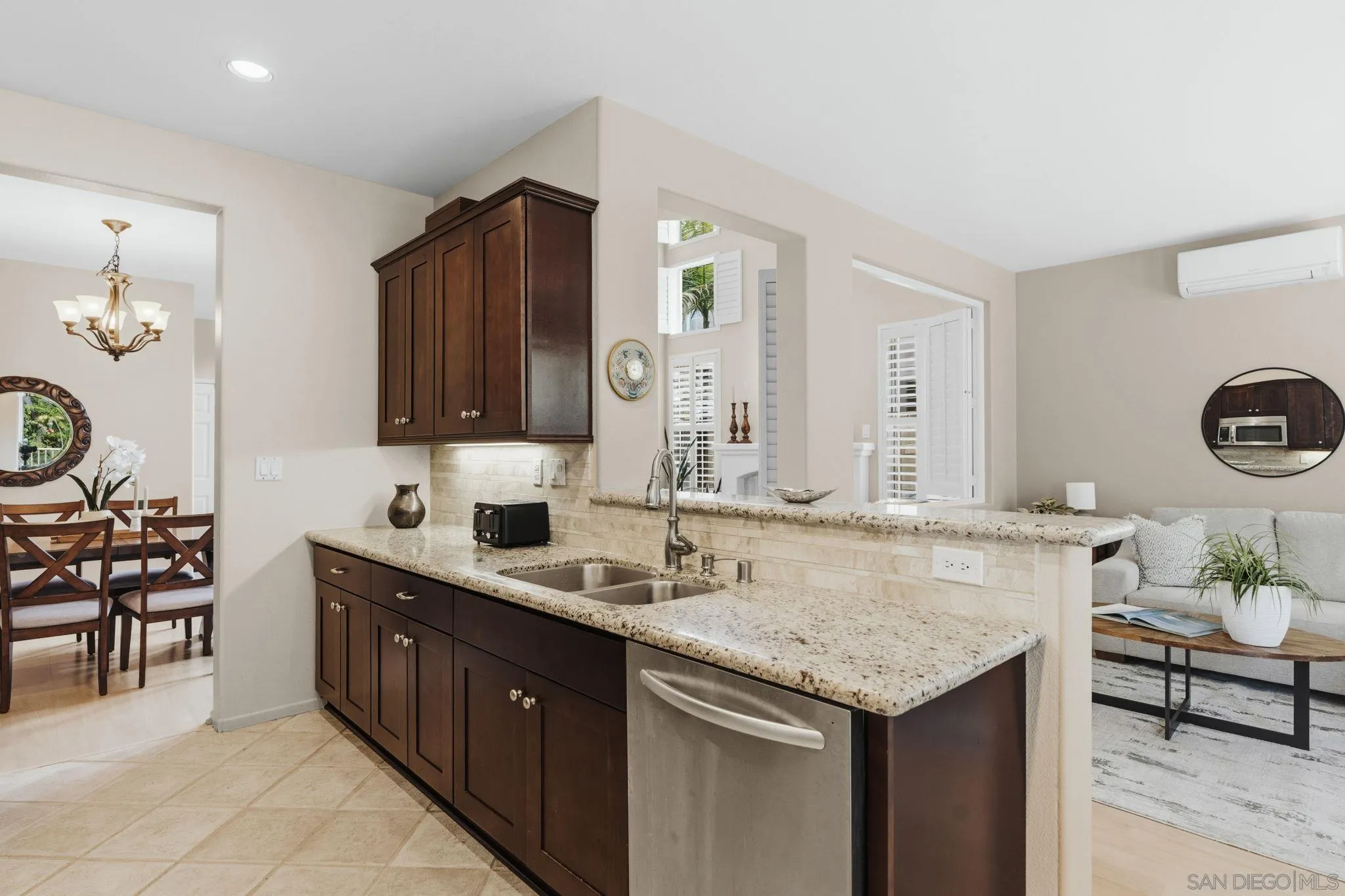 Photo #10: 260010543 Listing: Photo #10