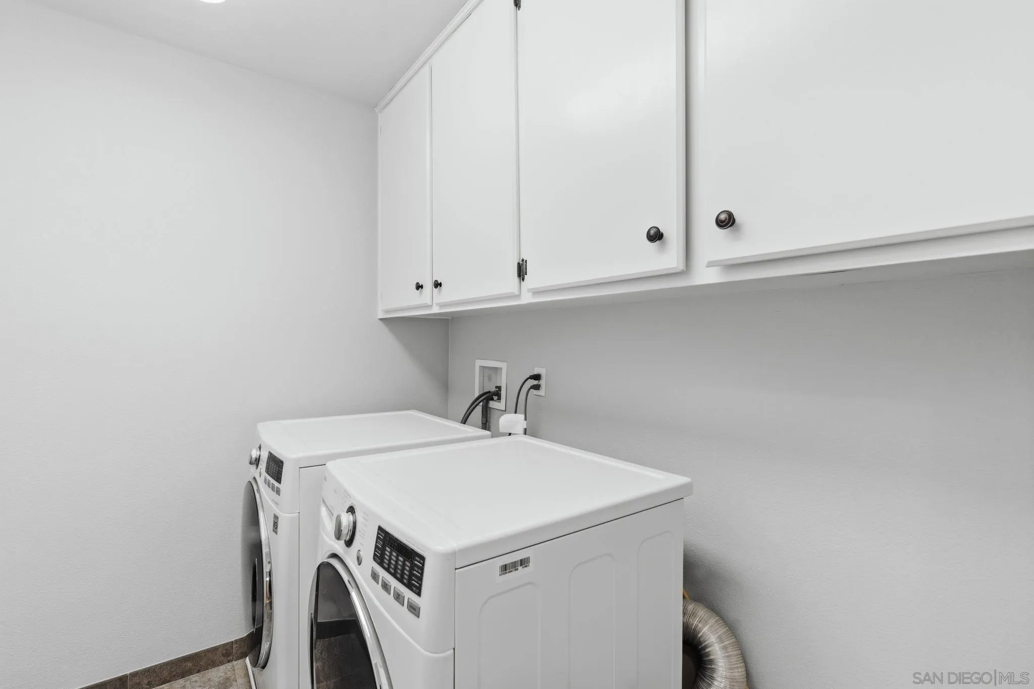 Photo #27: 260010543 Listing: Photo #27