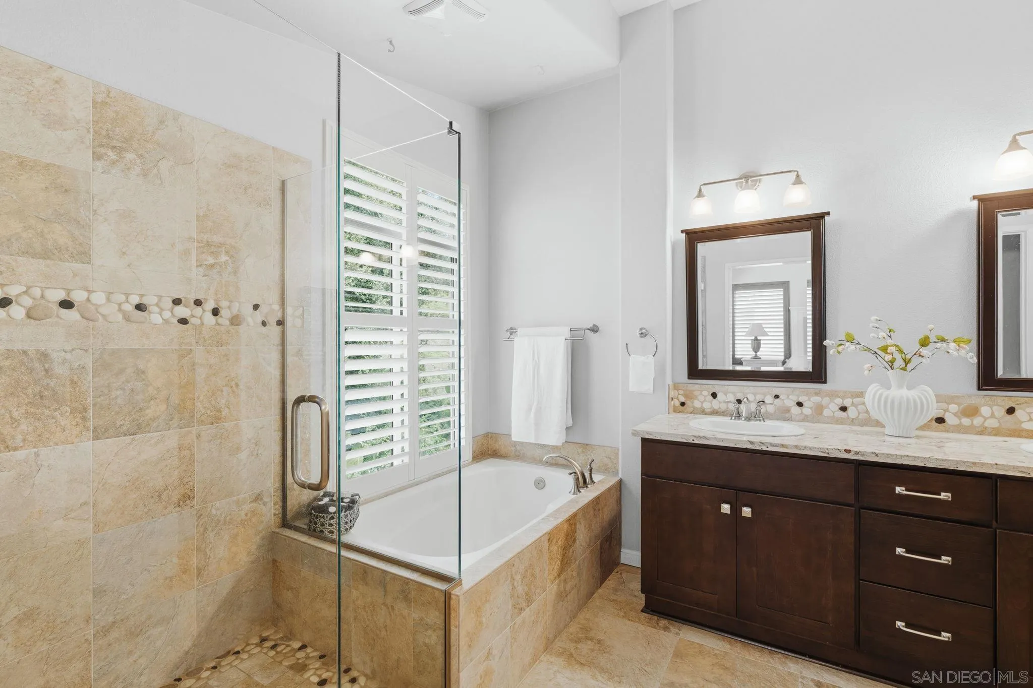Photo #19: 260010543 Listing: Photo #19
