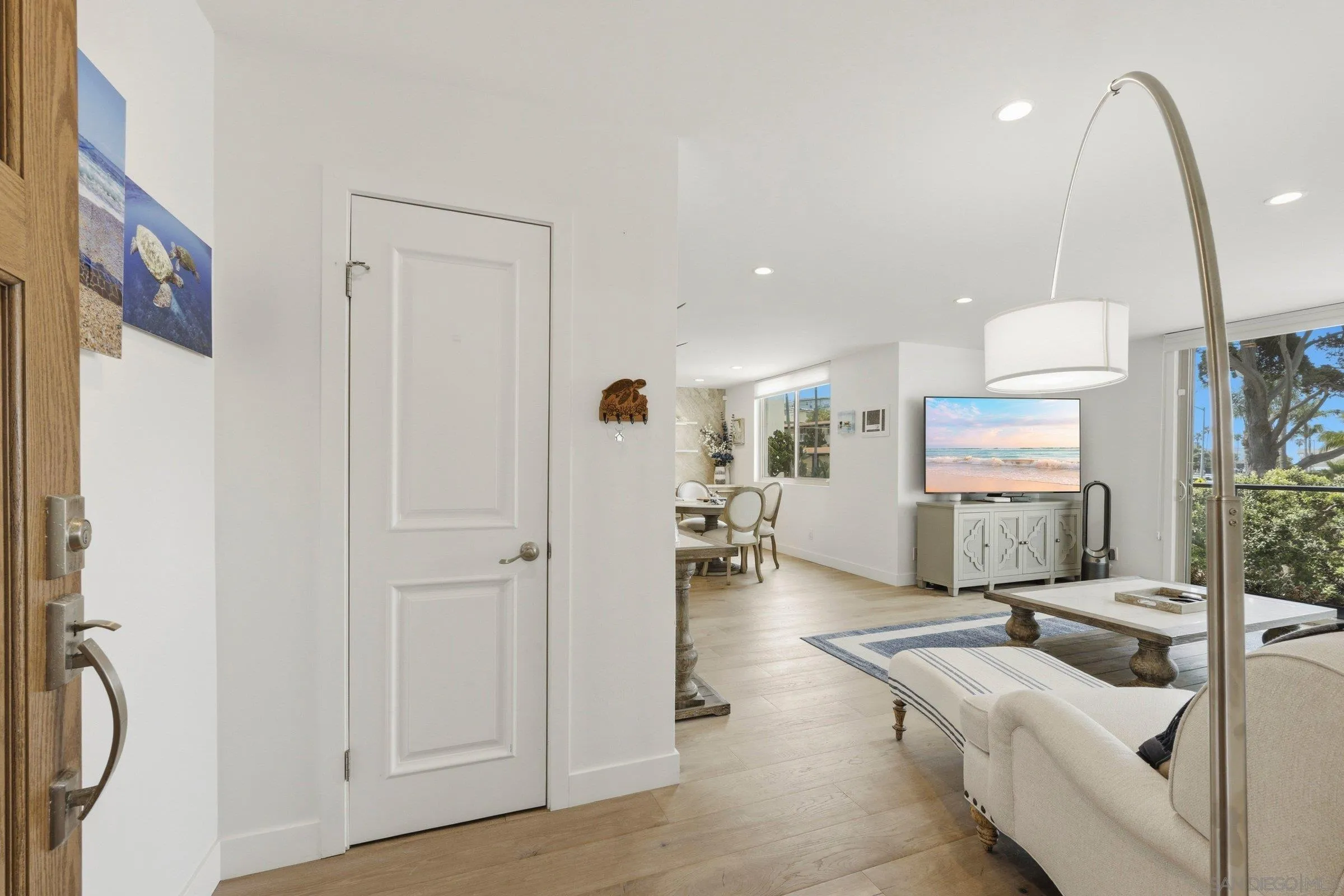 https://cdn.realtyfeed.com/cdn/127/260010547/51e57c8e32a855828743f6f5f0c00a7a.webp