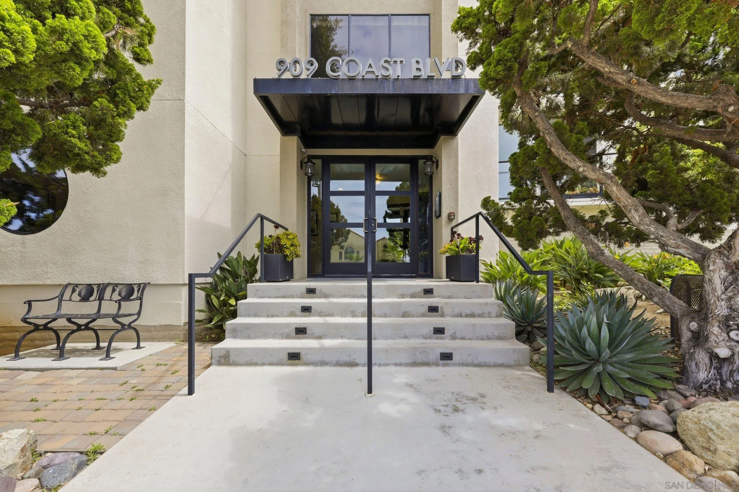 https://cdn.realtyfeed.com/cdn/127/260010547/f3d6397dd8f0290f6060b20dcf0b27dc.webp