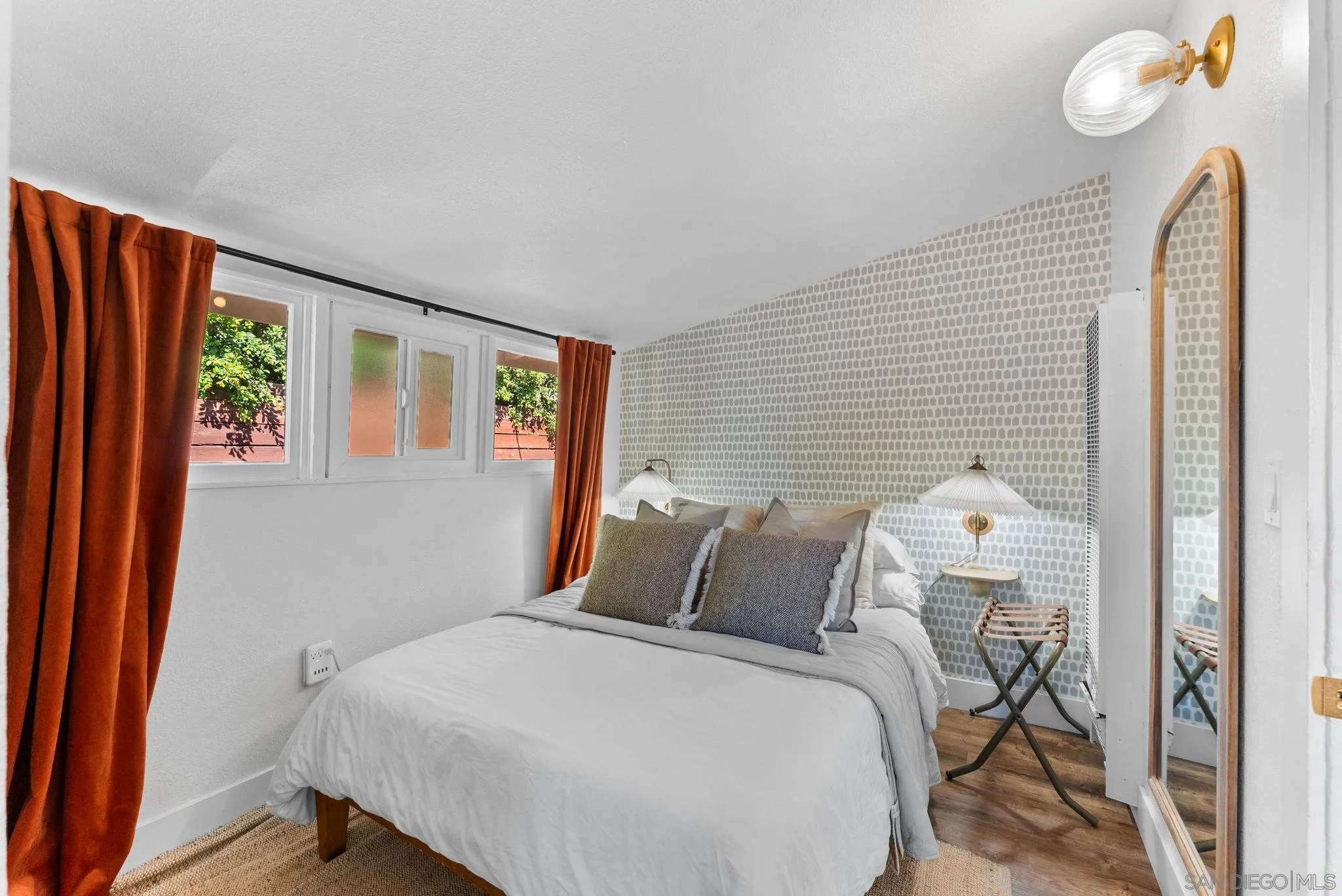 https://cdn.realtyfeed.com/cdn/127/260010553/6128c51ee2b99a61a7e3536d6b70ce76.webp