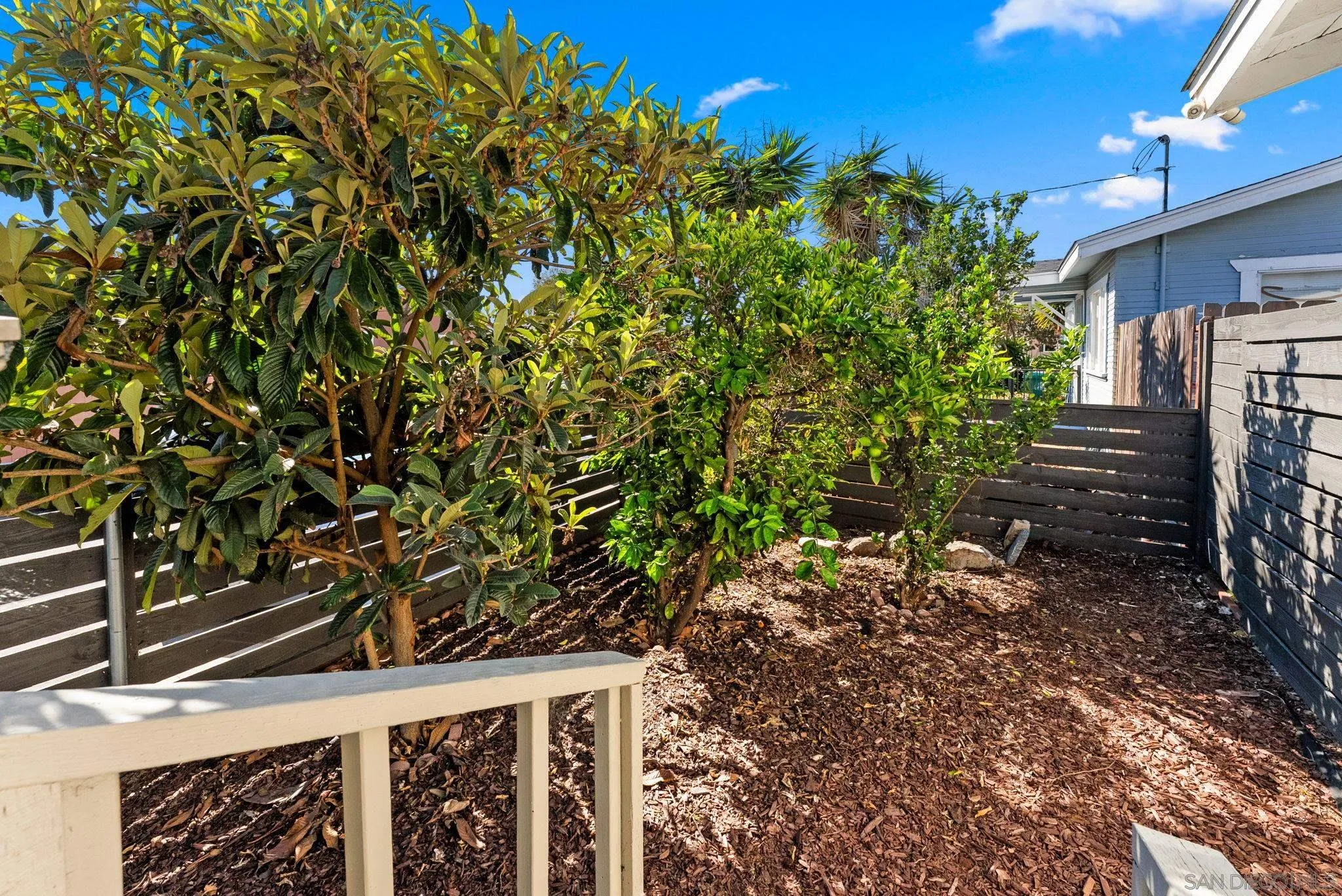 https://cdn.realtyfeed.com/cdn/127/260010553/85b9f14894b572f3987e3ef99c2289bf.webp