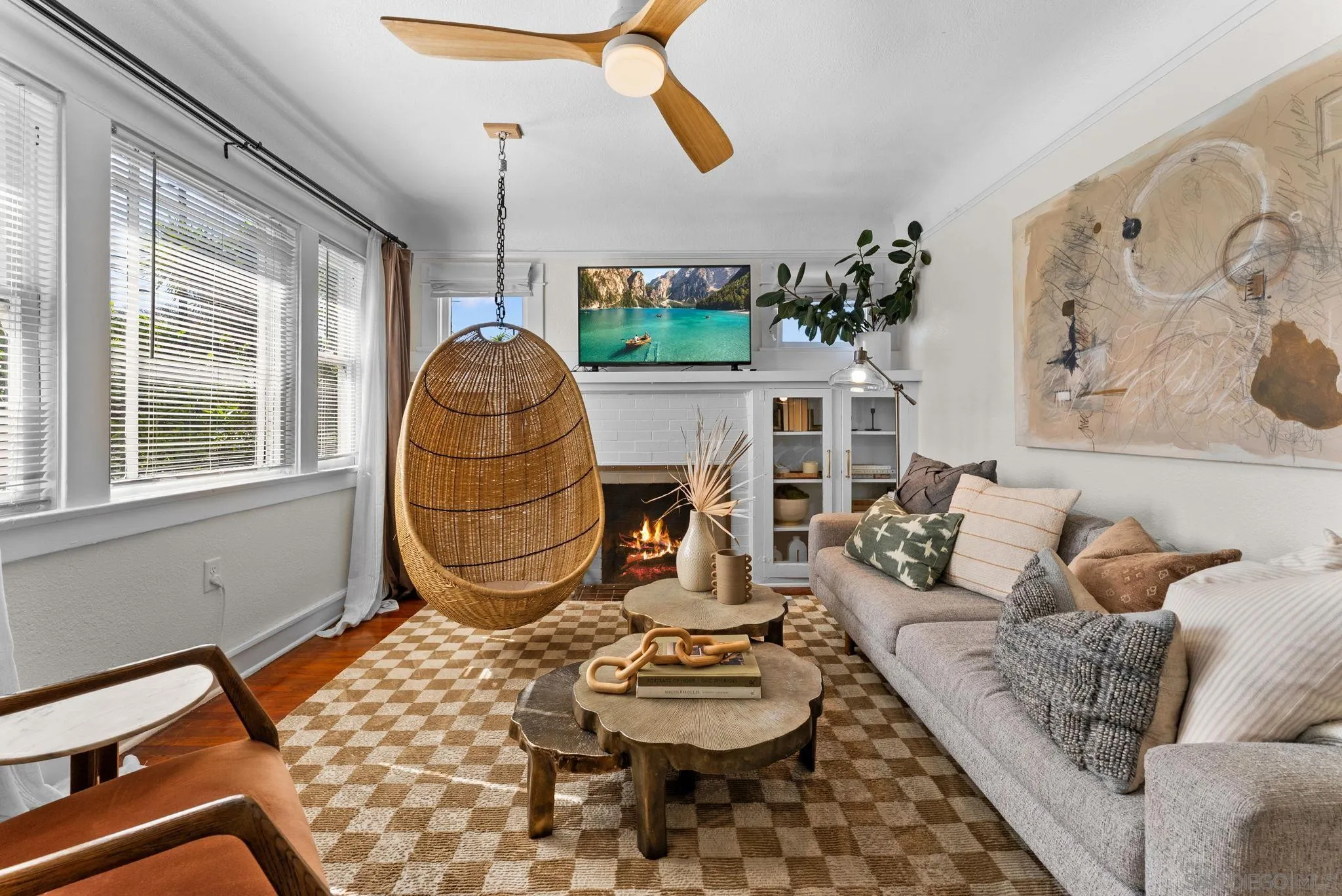 https://cdn.realtyfeed.com/cdn/127/260010553/a3e8f853820caed0b9f1526d2436dbd6.webp