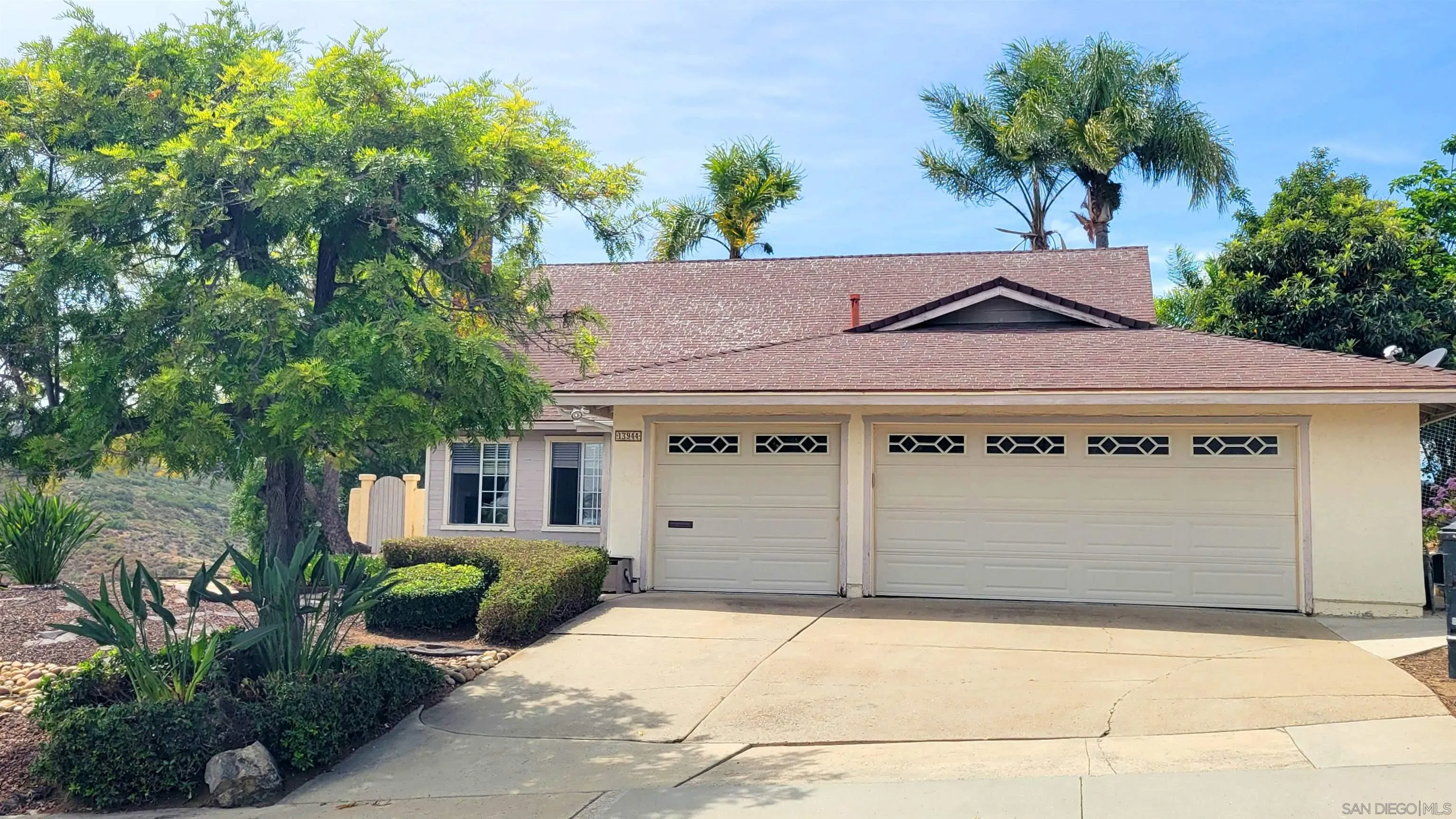 https://cdn.realtyfeed.com/cdn/127/260010554/23a3268c6487c9d842e72b119add79b1.webp