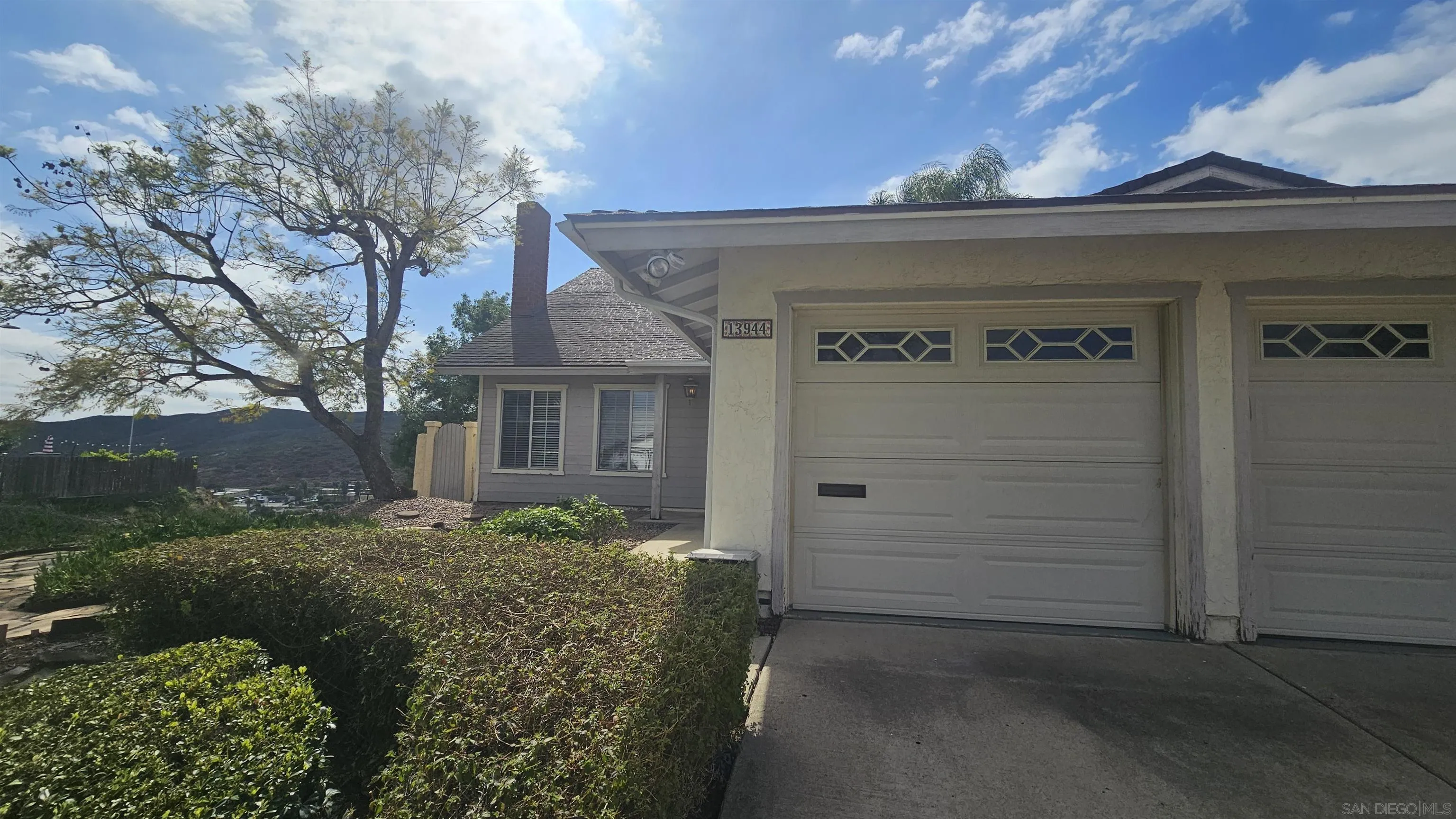 https://cdn.realtyfeed.com/cdn/127/260010554/4a1eb0fbe5cecbea1d0de04ab28d71fa.webp