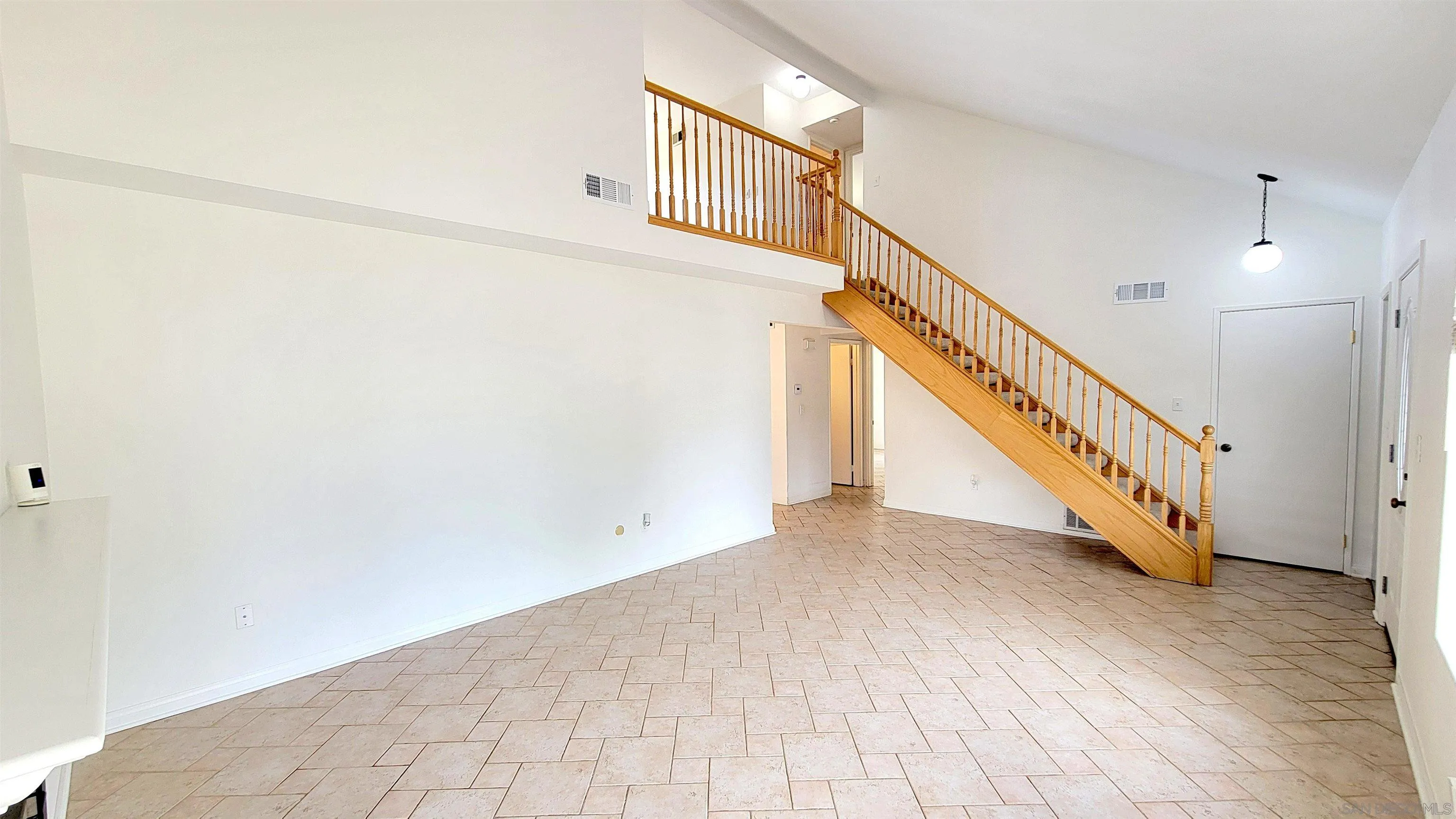 https://cdn.realtyfeed.com/cdn/127/260010554/6140739aae63c7f30ac6c3444367199e.webp