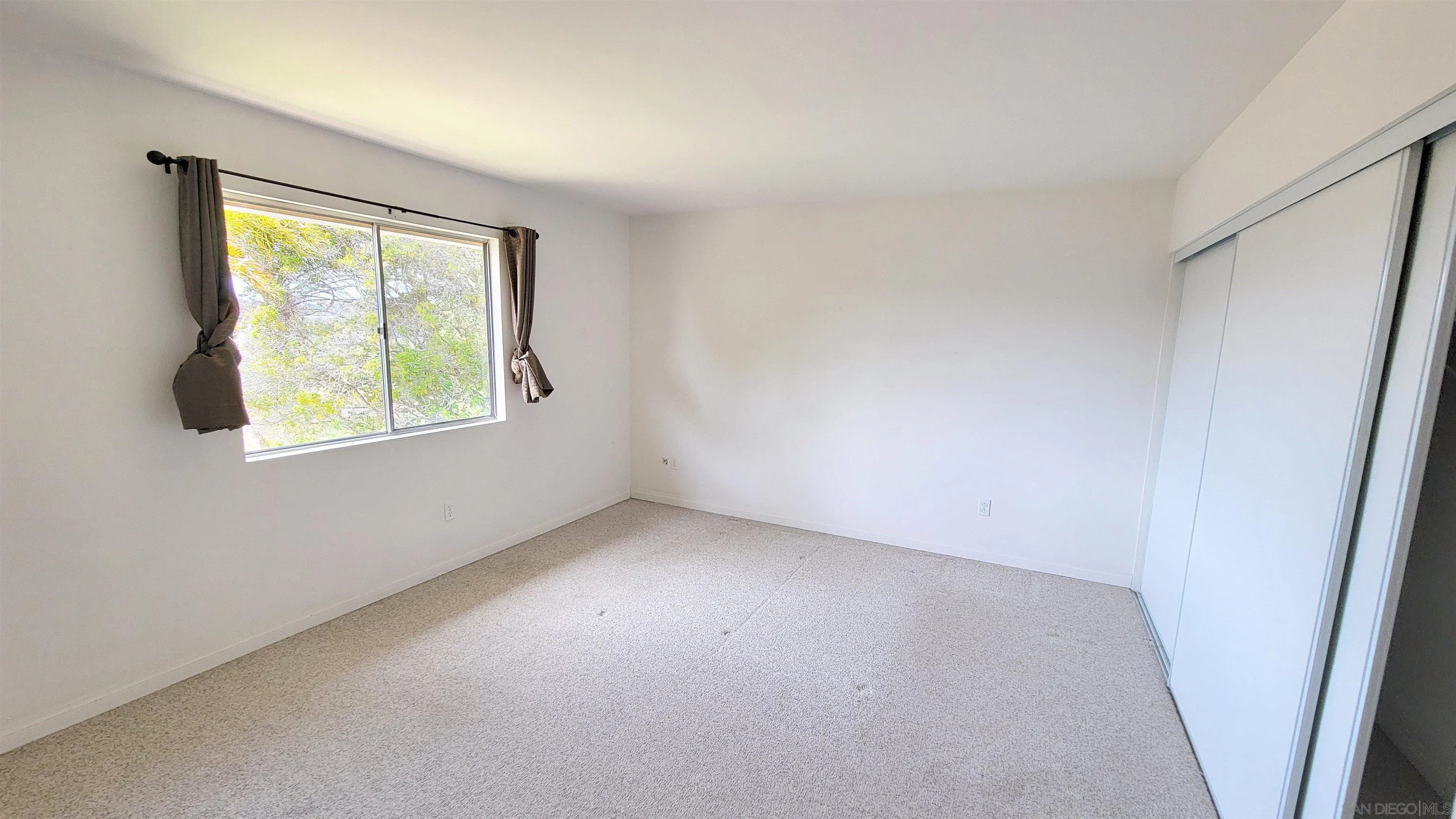 https://cdn.realtyfeed.com/cdn/127/260010554/614e02c9b25158b5f9d89808572cf818.webp