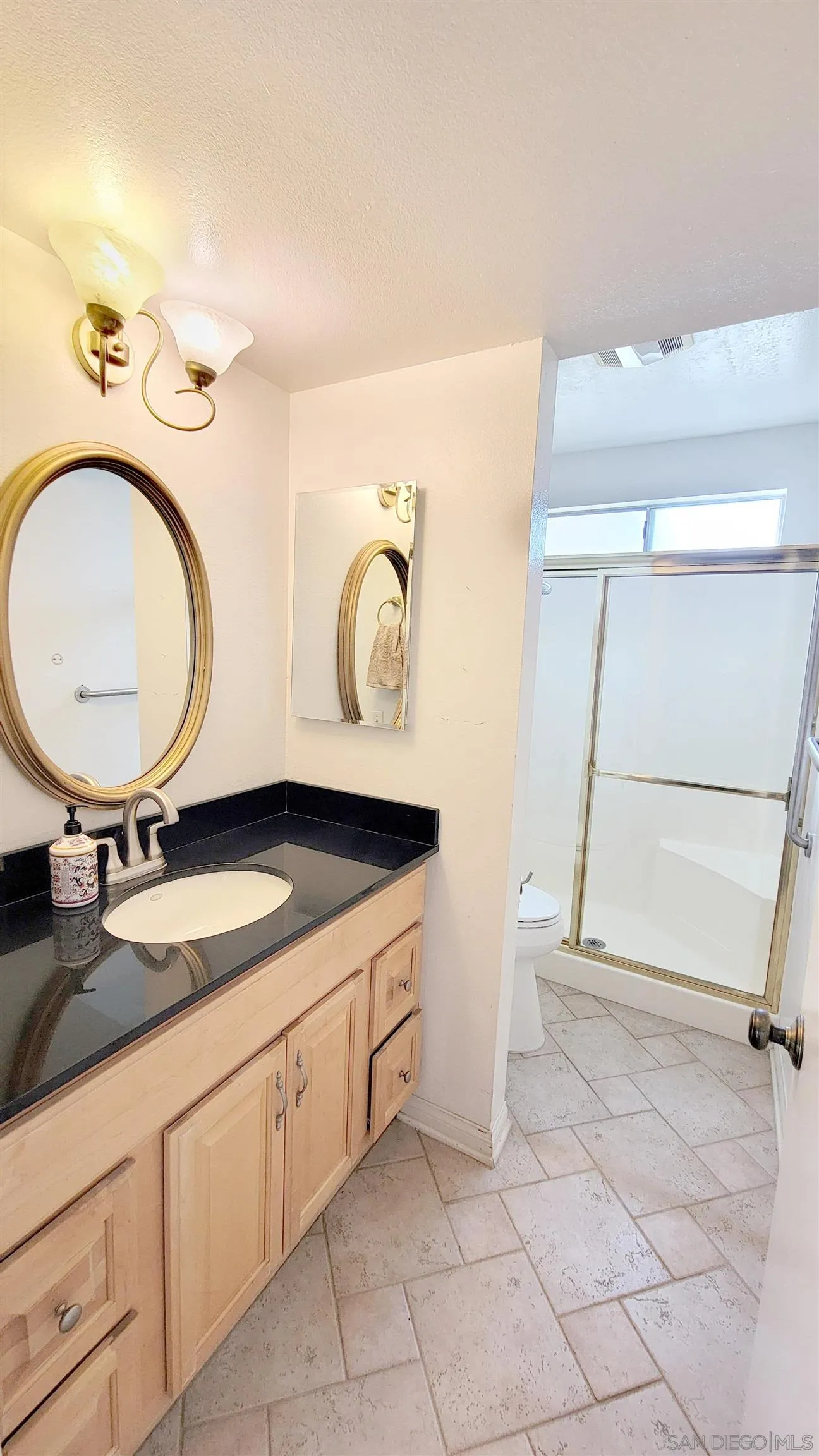 https://cdn.realtyfeed.com/cdn/127/260010554/7b36f2d0aac9bde57e501a8500fdc293.webp