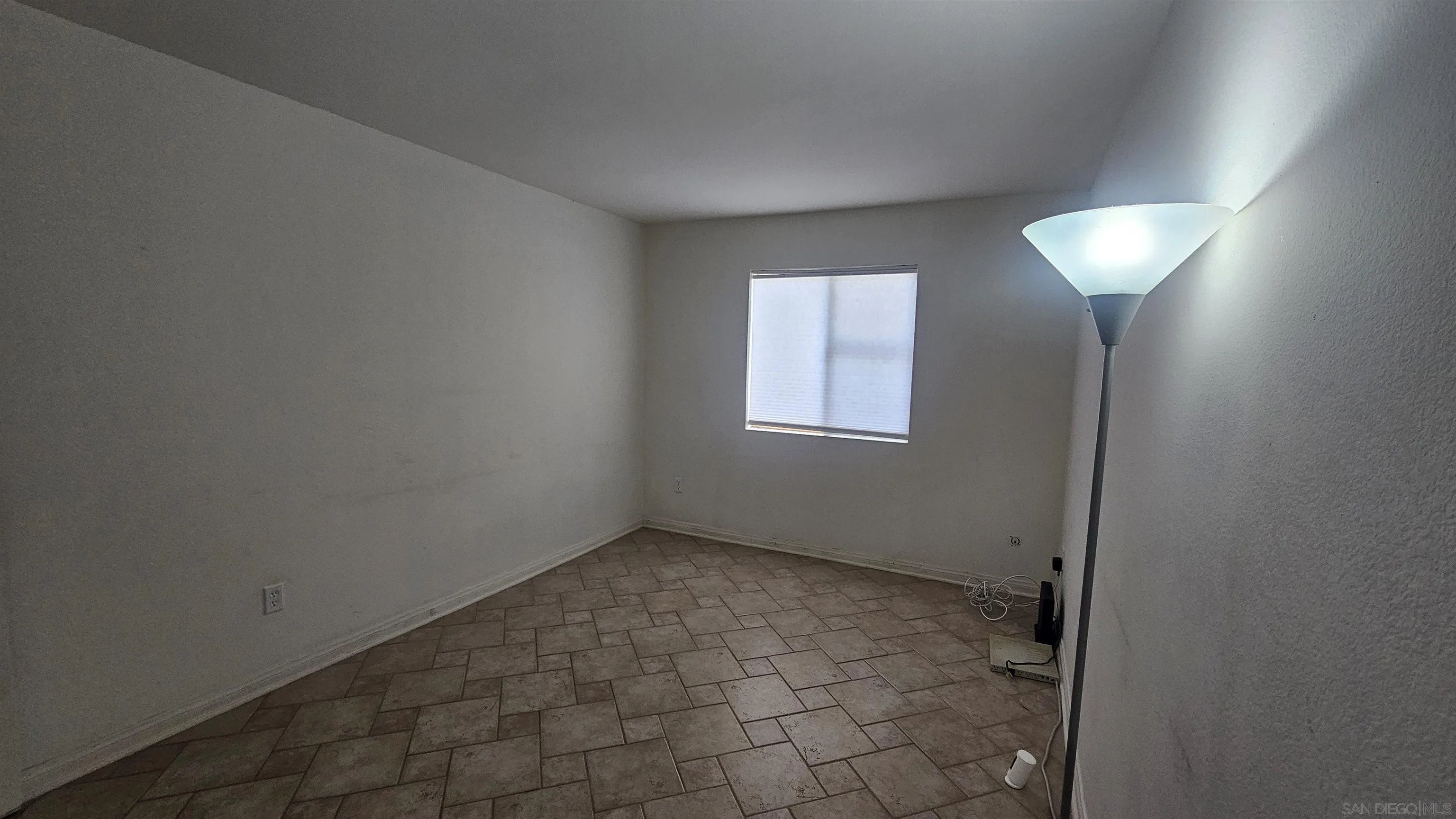 https://cdn.realtyfeed.com/cdn/127/260010554/a39b93c0d701fd6e5c8351880dd727f3.webp