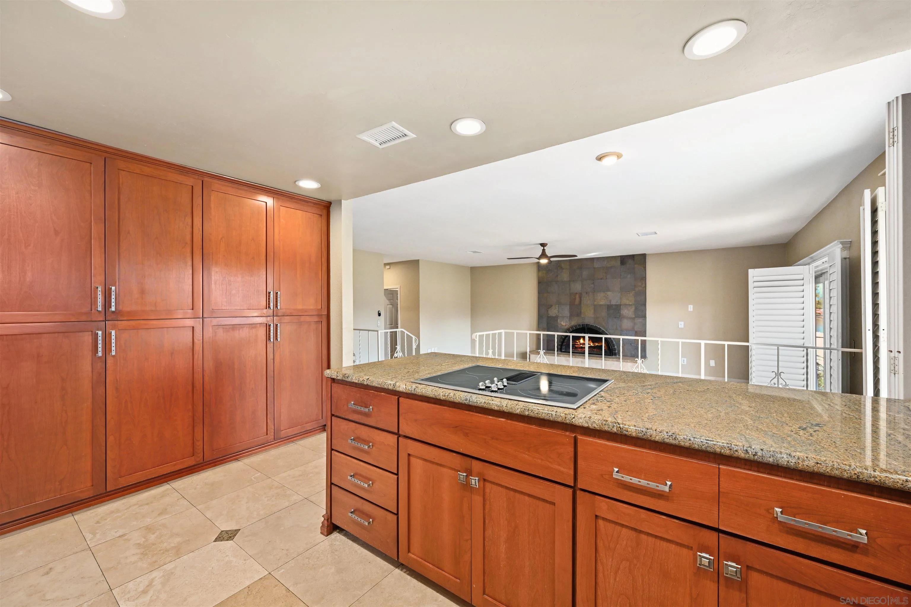 https://cdn.realtyfeed.com/cdn/127/260010558/845903397ef024cf18cda6ddbd6c4974.webp