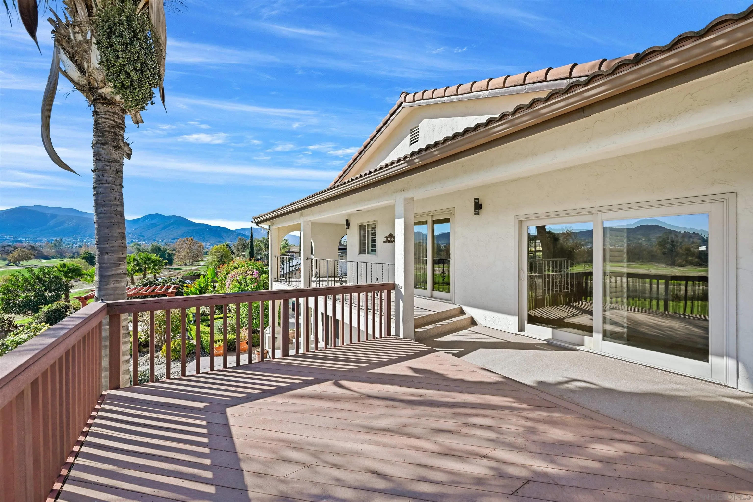 https://cdn.realtyfeed.com/cdn/127/260010558/878b2de249fc6b1a4618934bc6b0118e.webp