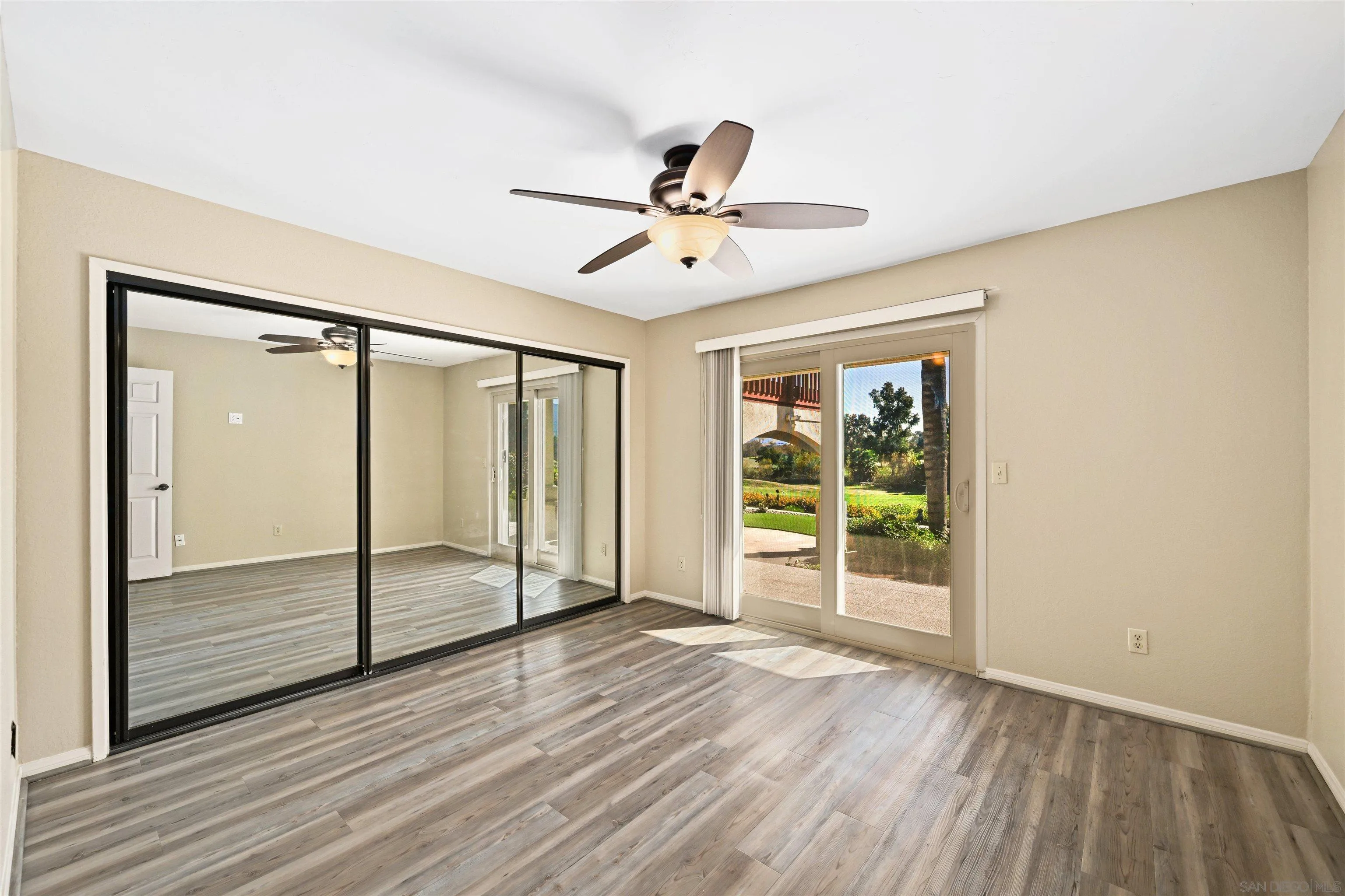 https://cdn.realtyfeed.com/cdn/127/260010558/bb5fce43b97b753591d87c382d569fd4.webp