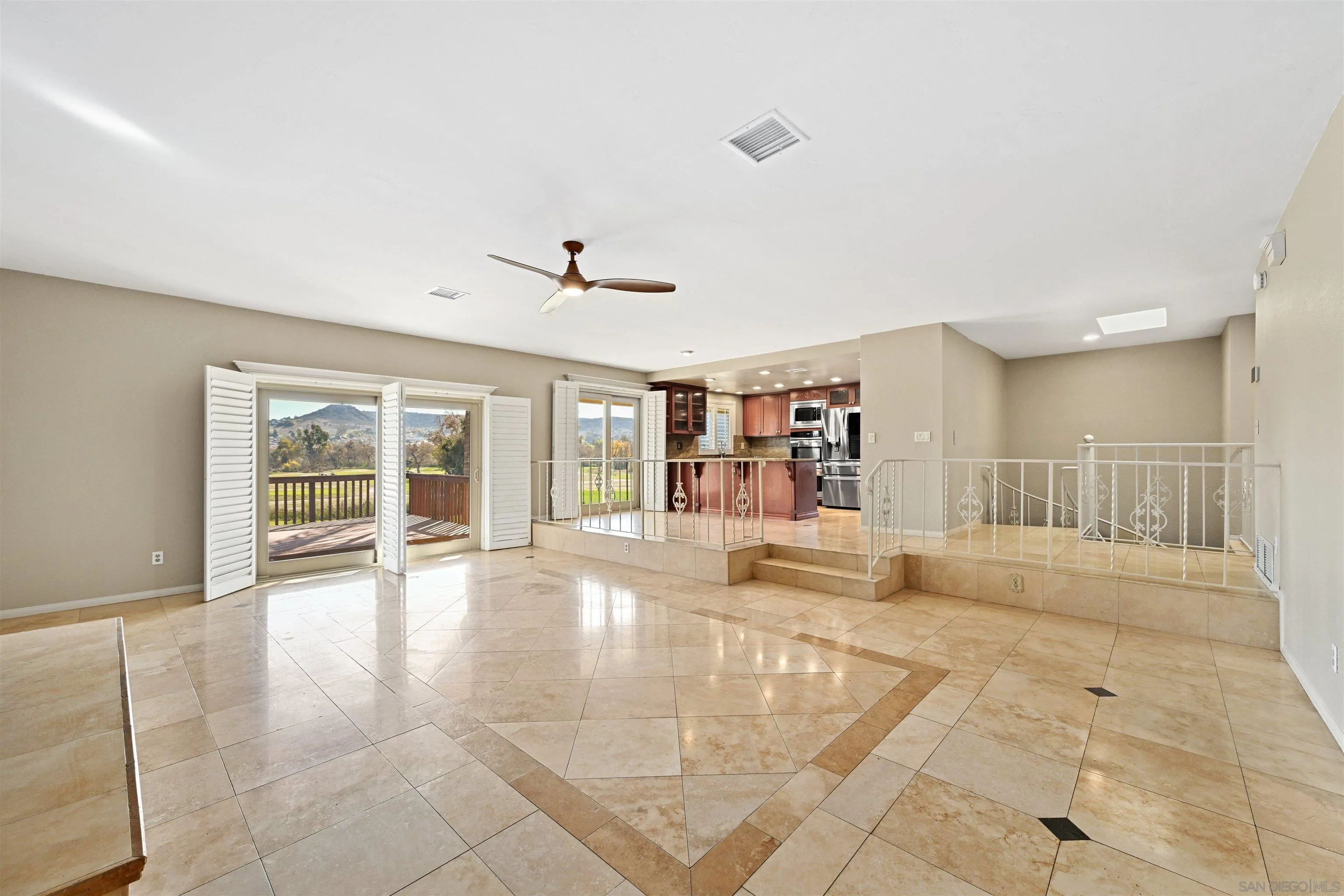 https://cdn.realtyfeed.com/cdn/127/260010558/c02386d1bedb425a4768527fffec817c.webp