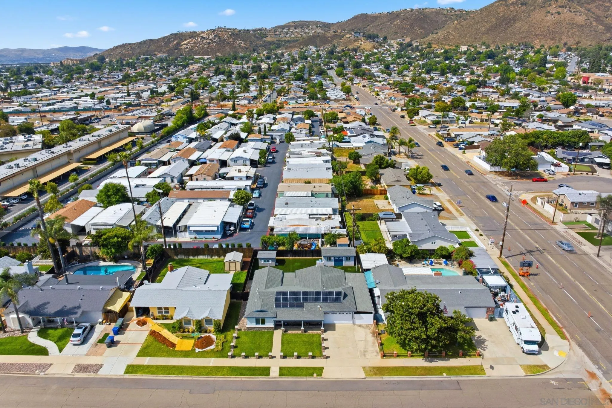 https://cdn.realtyfeed.com/cdn/127/260010559/046d12bbef606664da0ae94a83a27c32.webp