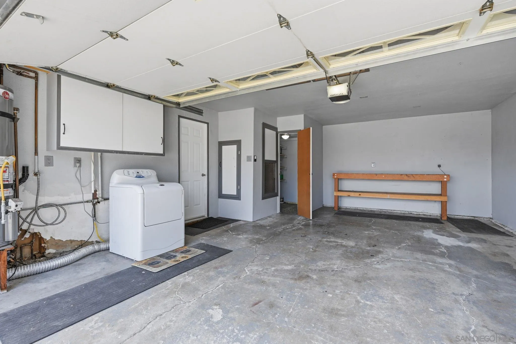 https://cdn.realtyfeed.com/cdn/127/260010559/7196c1a94db2473eb6ca2c4fd38de488.webp