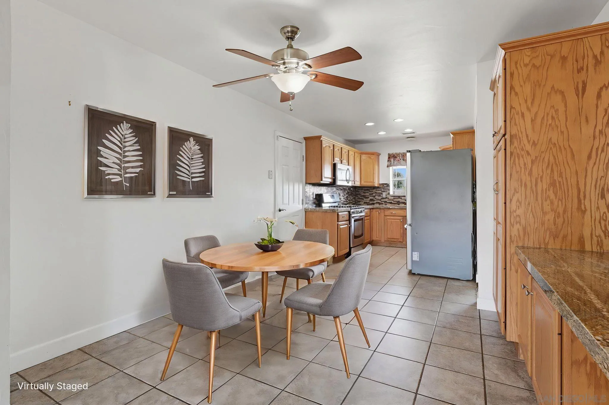 https://cdn.realtyfeed.com/cdn/127/260010559/7ac82a68ca7079ba80219fe05e4ee482.webp