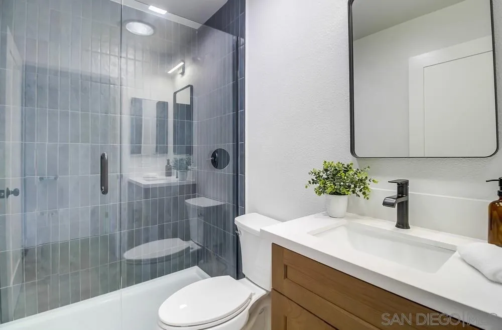 Photo #3: 260010560 Listing: Photo #3