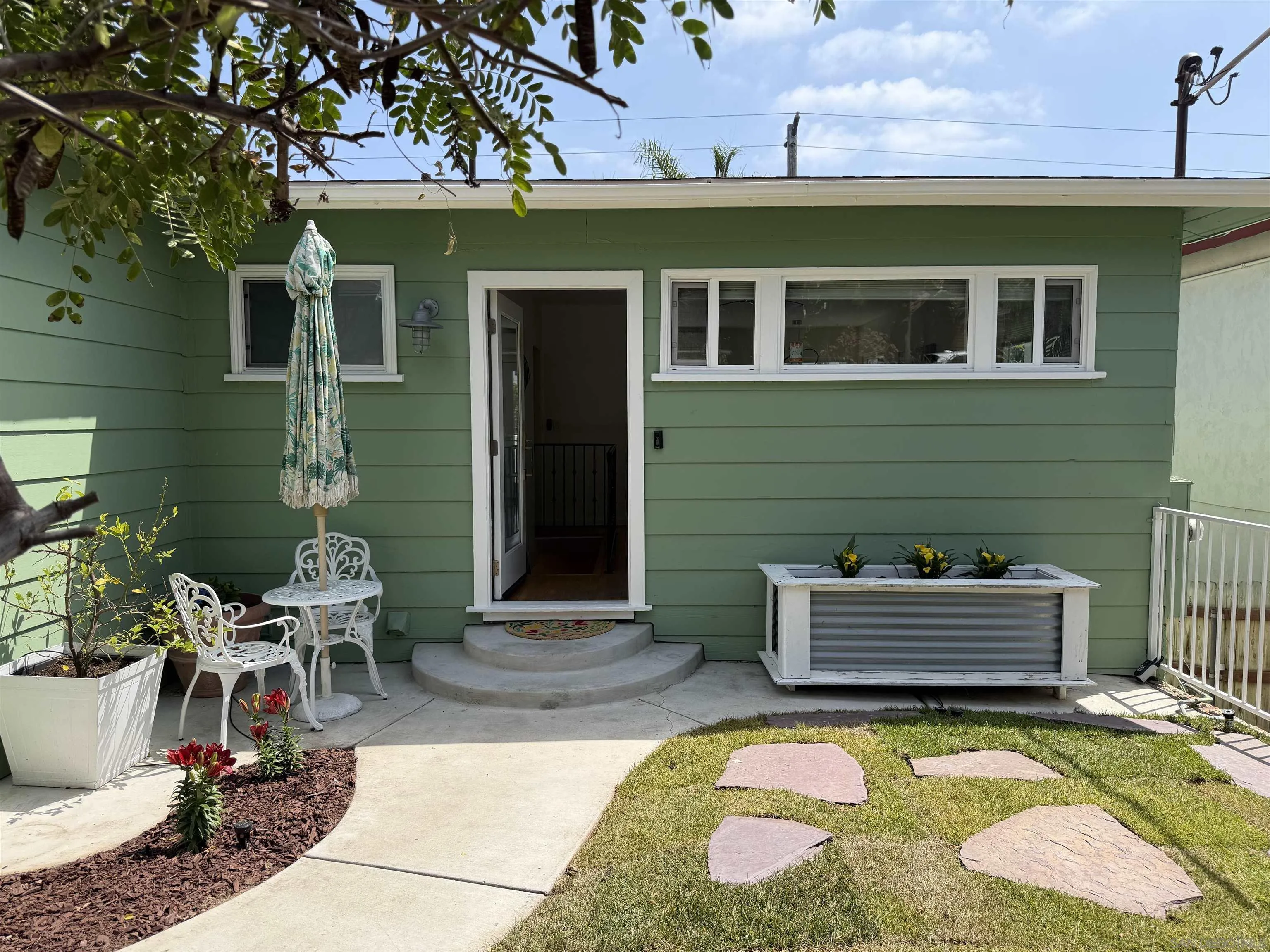 https://cdn.realtyfeed.com/cdn/127/260010563/911a65de4264da72e1805be2b2bc9d32.webp