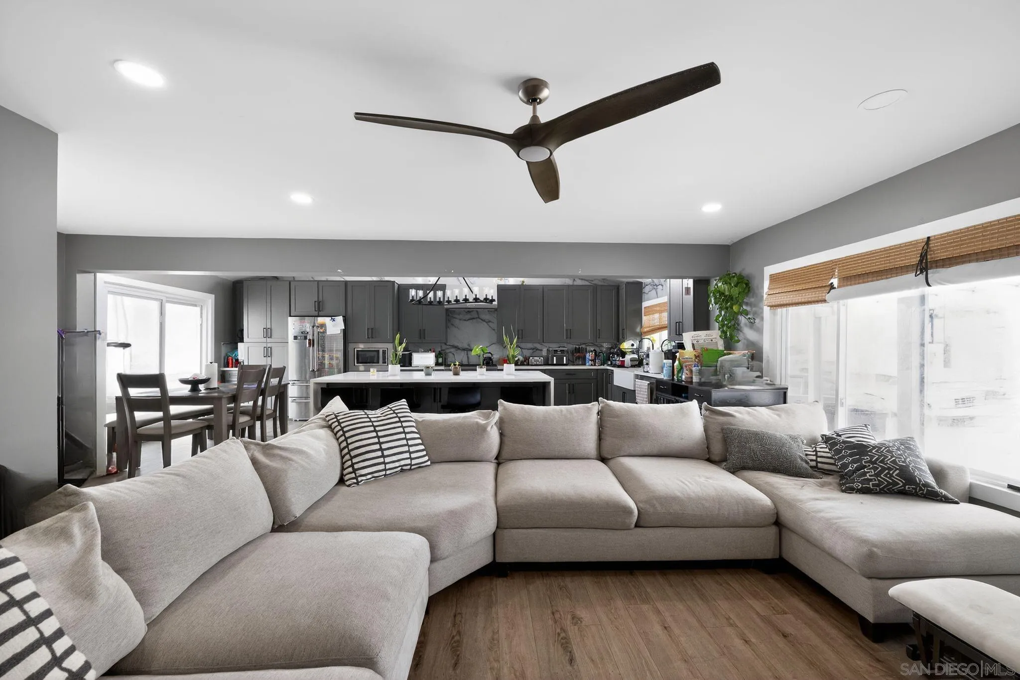 https://cdn.realtyfeed.com/cdn/127/260010565/66602afee77757524d16a94f36c264ae.webp