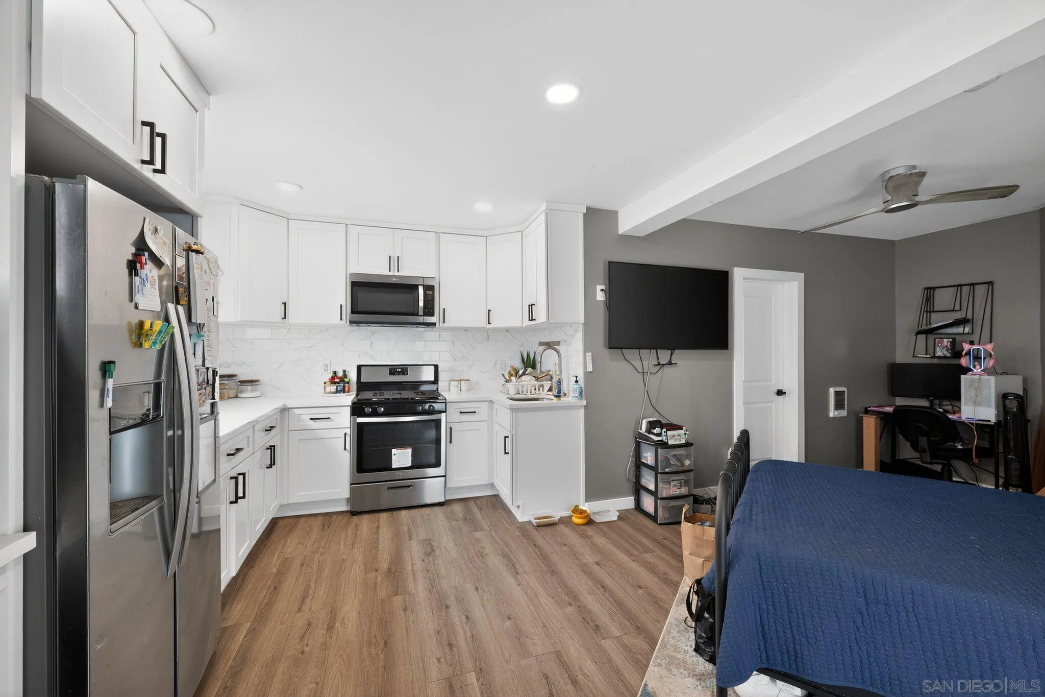 https://cdn.realtyfeed.com/cdn/127/260010565/6df7c6cecaee6530928fdd3deb2830d9.webp