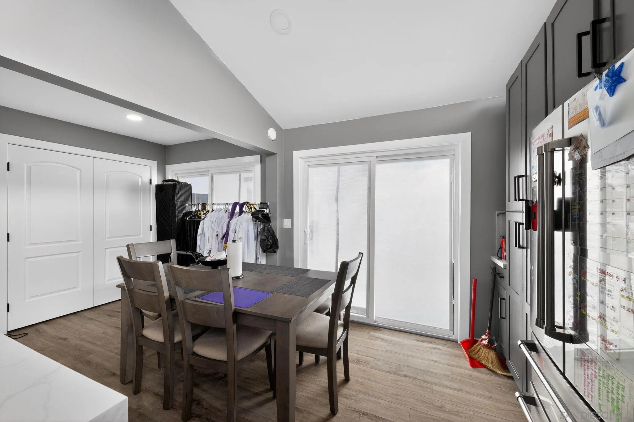 https://cdn.realtyfeed.com/cdn/127/260010565/de12f8eebf0aedcacda80da1f178dd21.webp