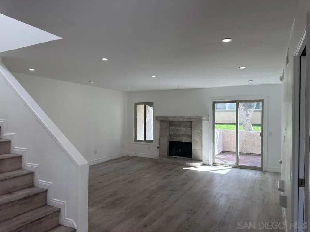 Photo #2: 260010569 Listing: Photo #2