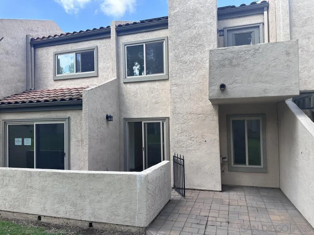 Photo #3: 260010569 Listing: Photo #3