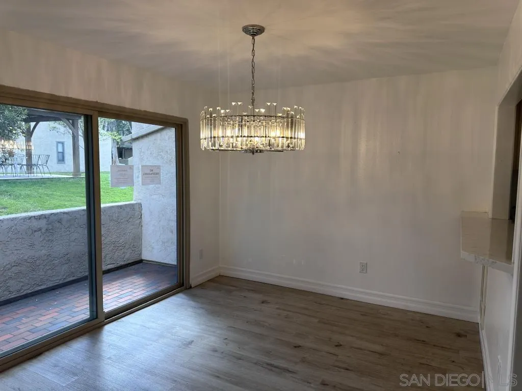 Photo #4: 260010569 Listing: Photo #4