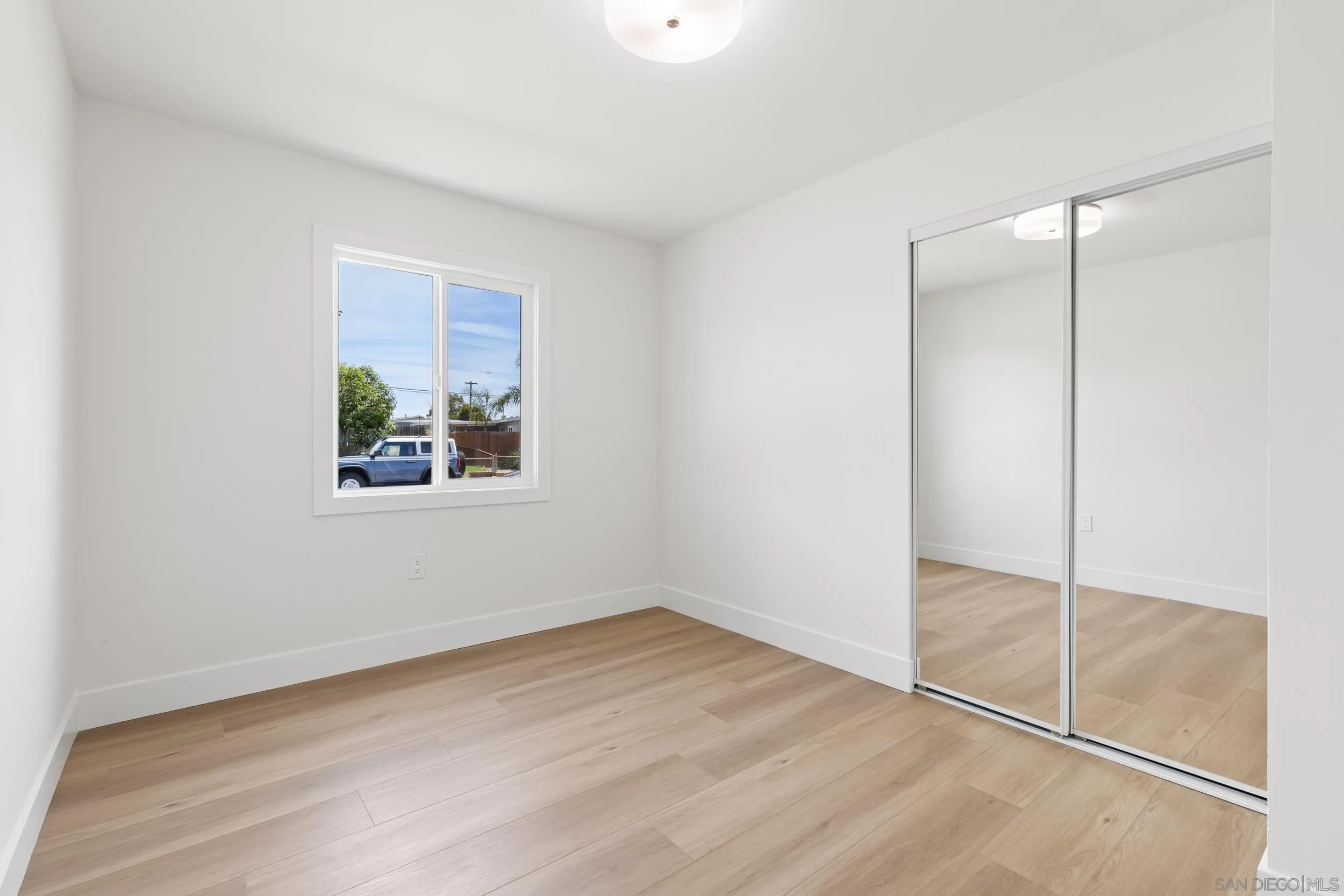 https://cdn.realtyfeed.com/cdn/127/260010570/255d69a2d35c5ad70ca69eb7d4890c4f.webp