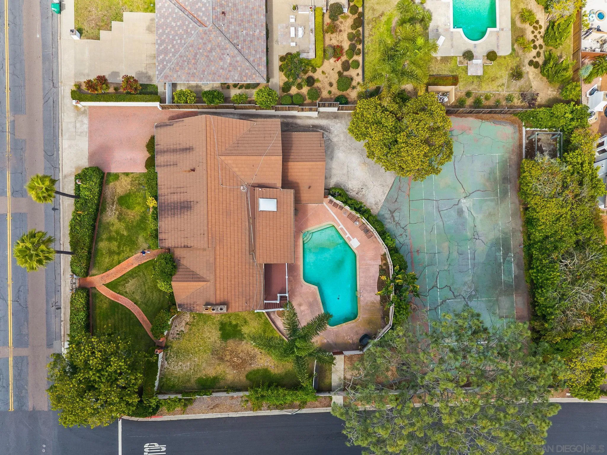 https://cdn.realtyfeed.com/cdn/127/260010572/1ff5a366e650e049a1bf3db8d214b0c1.webp