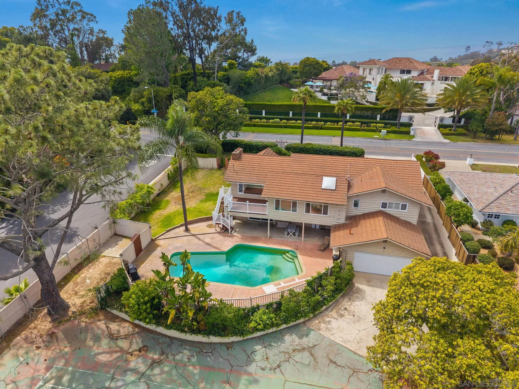 https://cdn.realtyfeed.com/cdn/127/260010572/3682c46c4a3116a4c7e24af7e849893f.webp