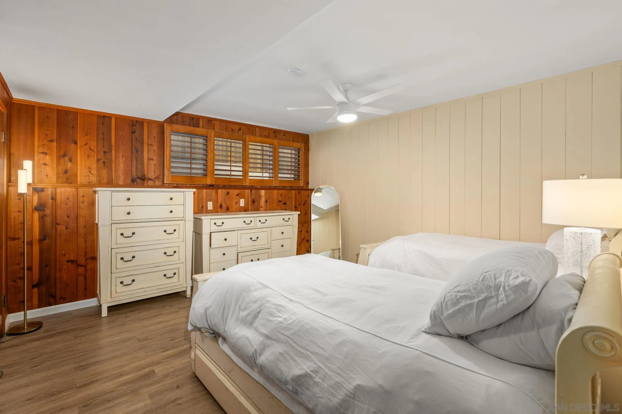 https://cdn.realtyfeed.com/cdn/127/260010572/5da02e270e6f2a0c84df94b5a263a2ae.webp