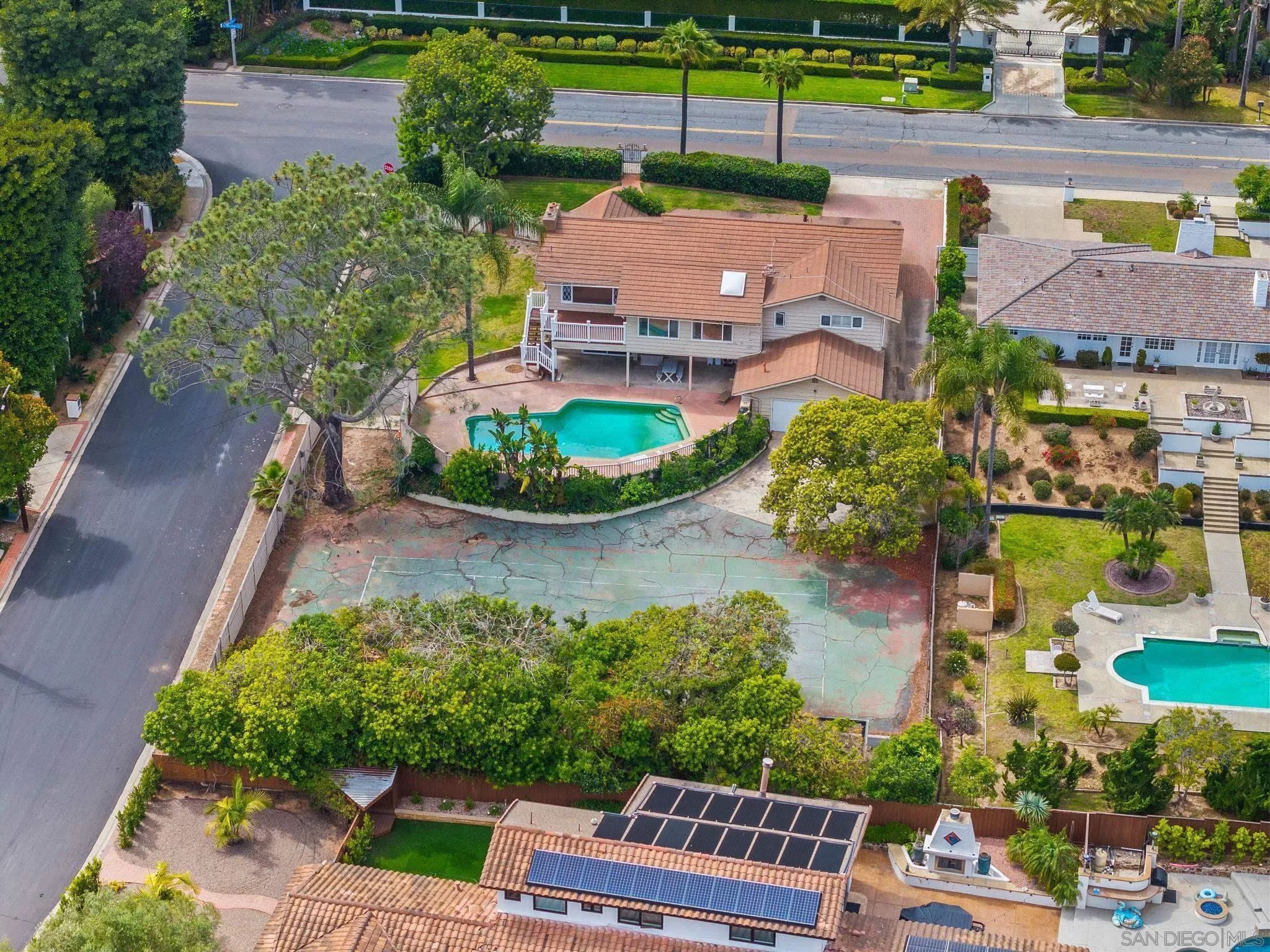 https://cdn.realtyfeed.com/cdn/127/260010572/613fe490eafd96e315d15c0cfbc269bf.webp