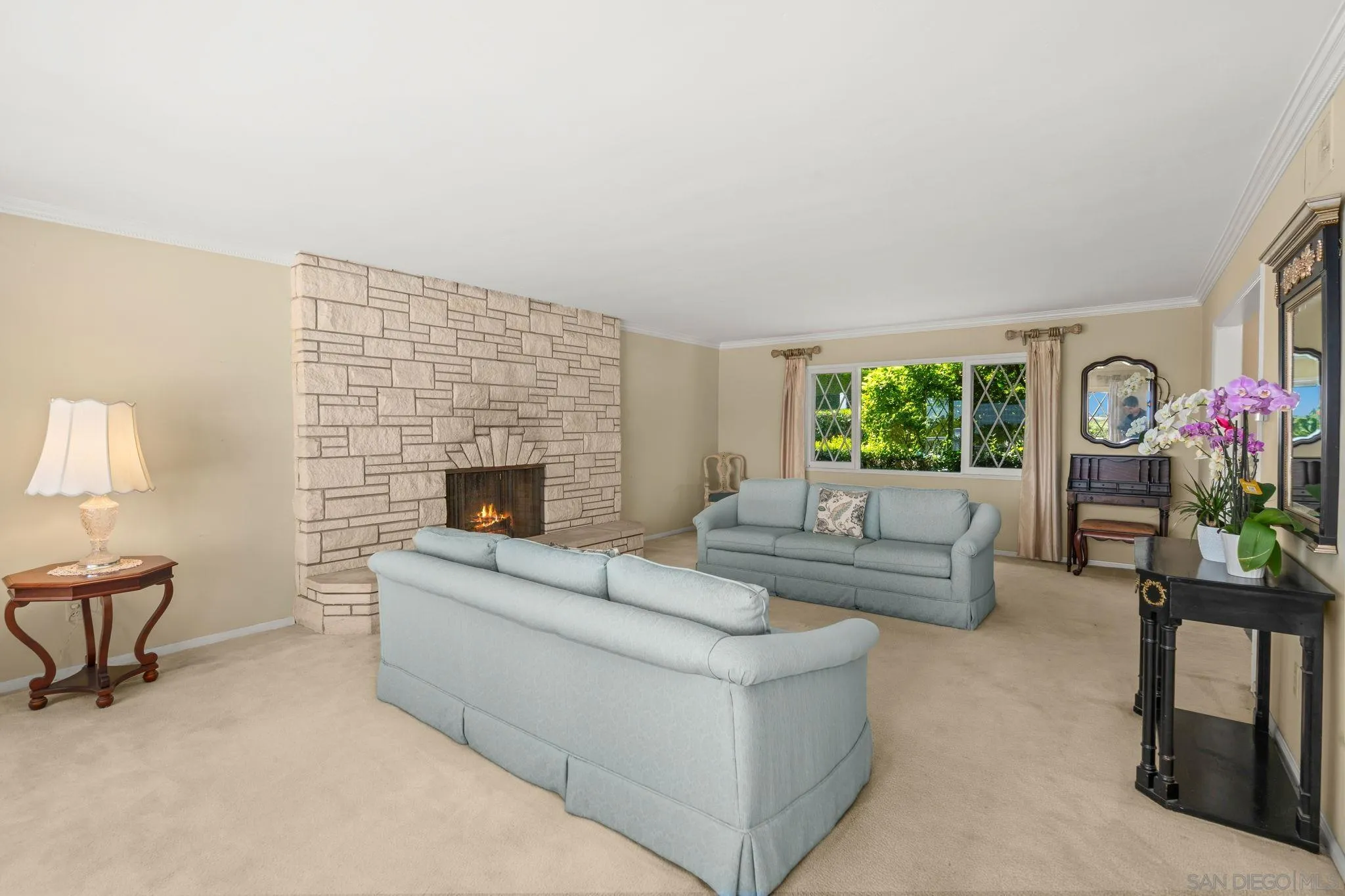 https://cdn.realtyfeed.com/cdn/127/260010572/806faec45fba2f17a42e0d391740704a.webp