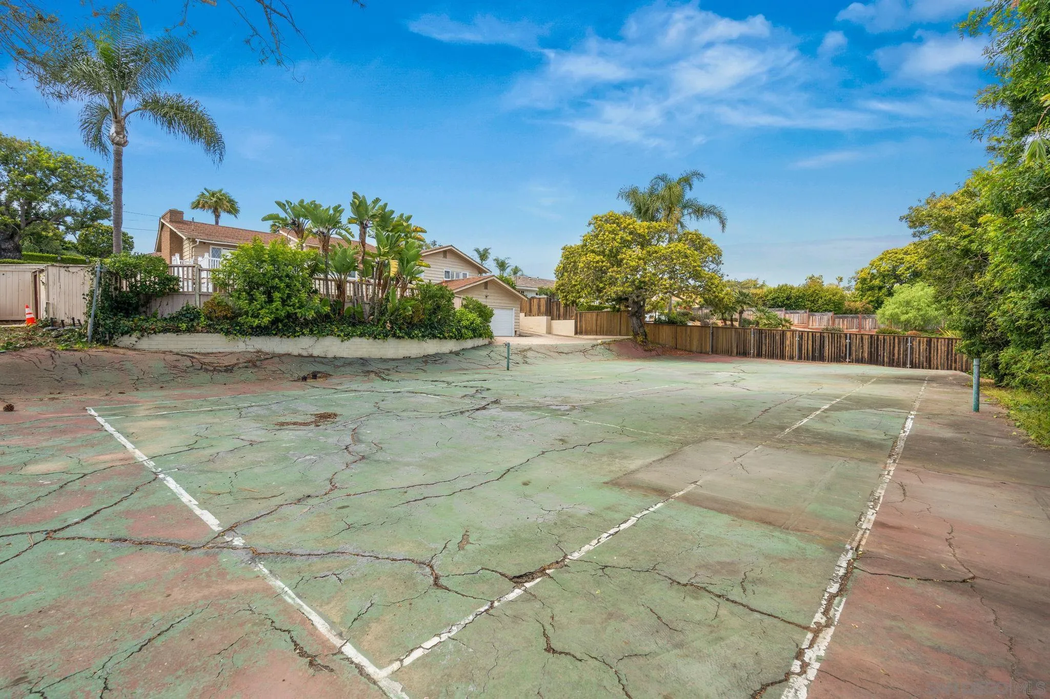 https://cdn.realtyfeed.com/cdn/127/260010572/dd343097775163dc514718248cae580e.webp