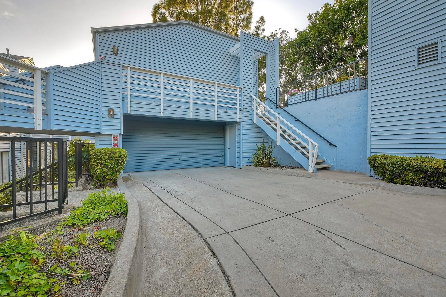 https://cdn.realtyfeed.com/cdn/127/260010577/0fca90e1f55440b04e35f2a32420b97b.webp