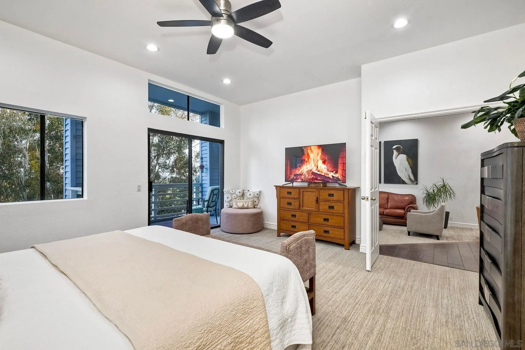 https://cdn.realtyfeed.com/cdn/127/260010577/59be817ff10aa577cf85068a2b8869cc.webp