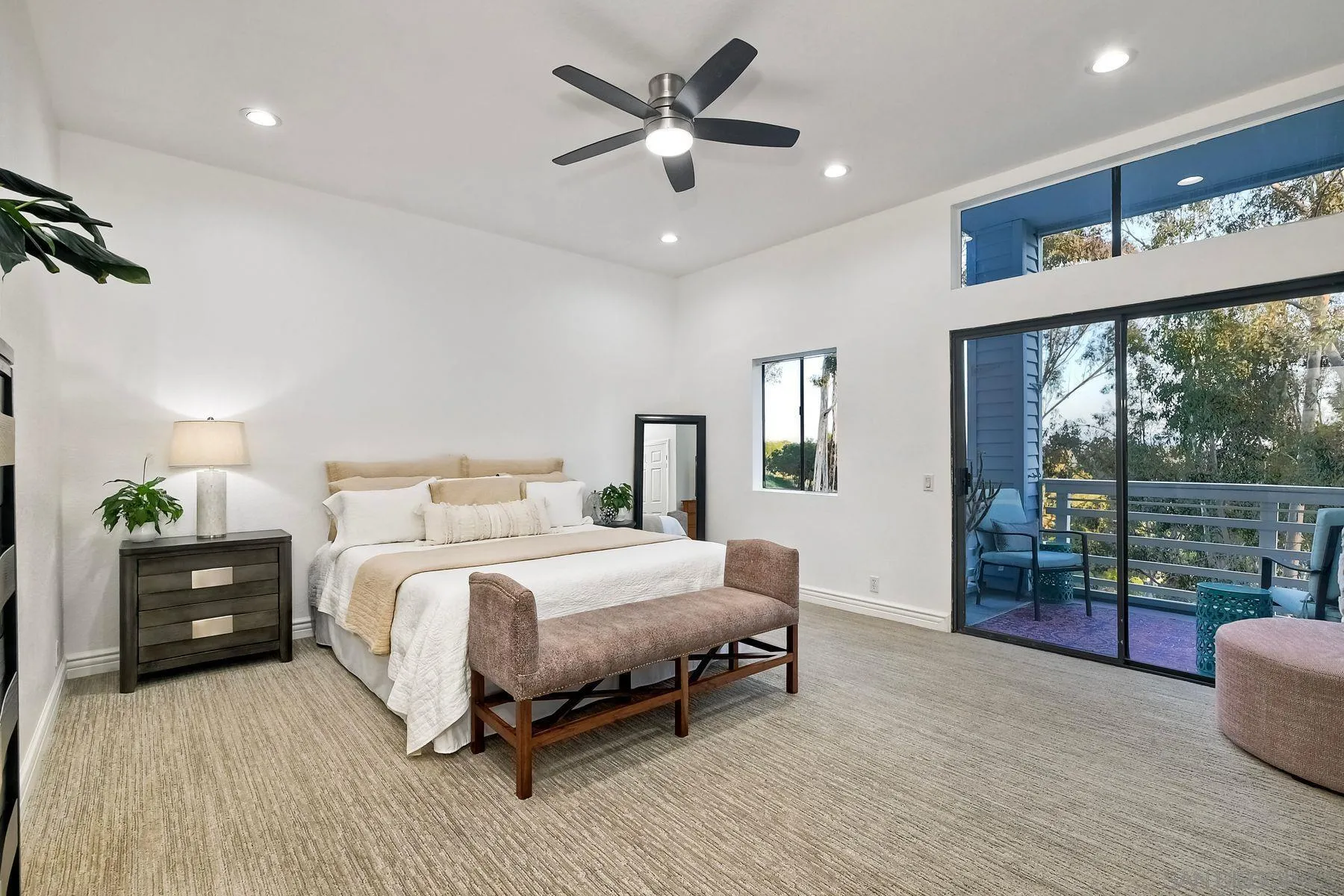 https://cdn.realtyfeed.com/cdn/127/260010577/95a42e3e58bc7f55a26f5ffee8e79c45.webp