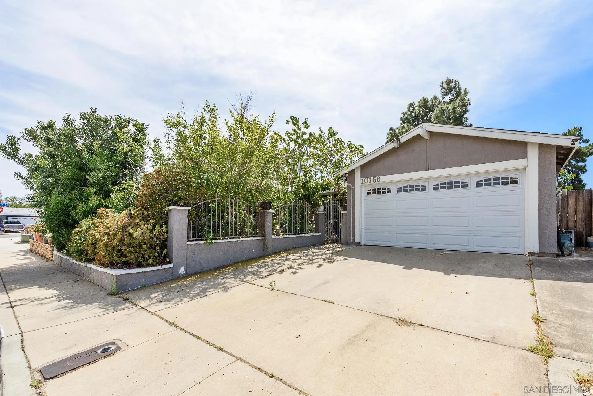Featured listings Featured listings