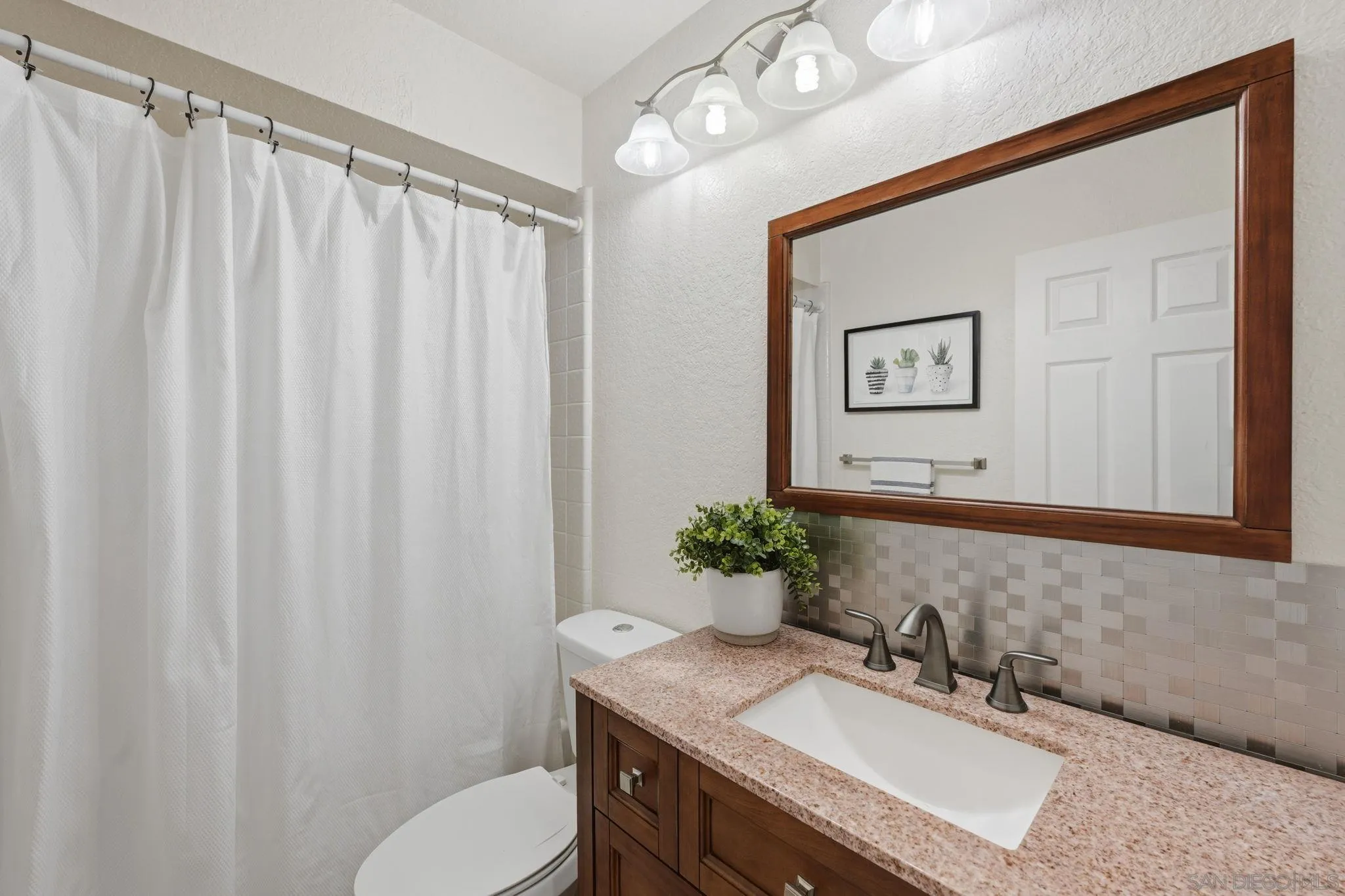 https://cdn.realtyfeed.com/cdn/127/260010581/3dd67ebbd1e0a2edad65c3a246cd07fe.webp