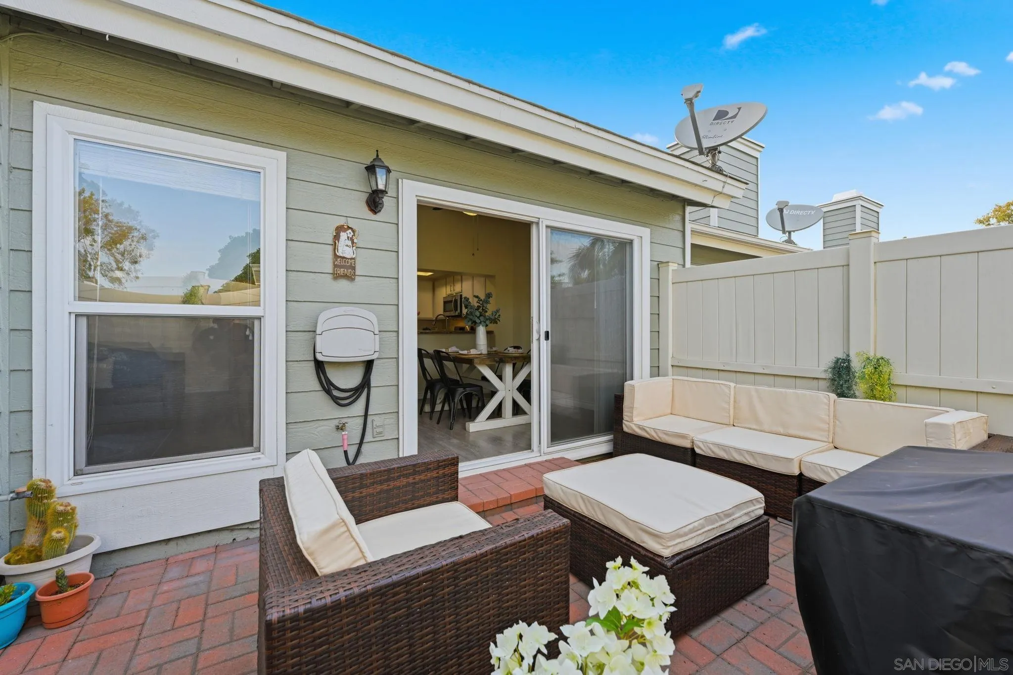 https://cdn.realtyfeed.com/cdn/127/260010581/49e4cfd0eec11efb08ac92b350a96c0e.webp