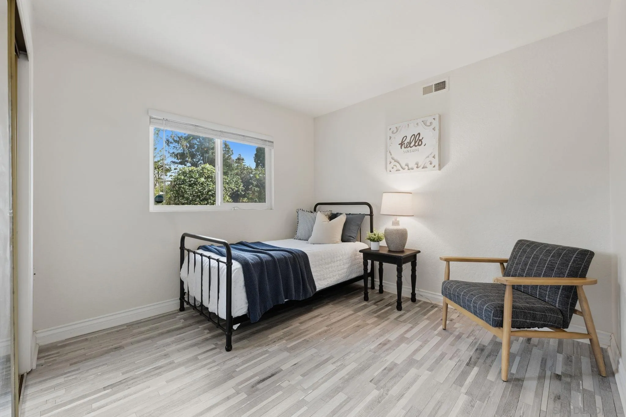 https://cdn.realtyfeed.com/cdn/127/260010581/56e14ab765d3e074e36702ca23326cd1.webp